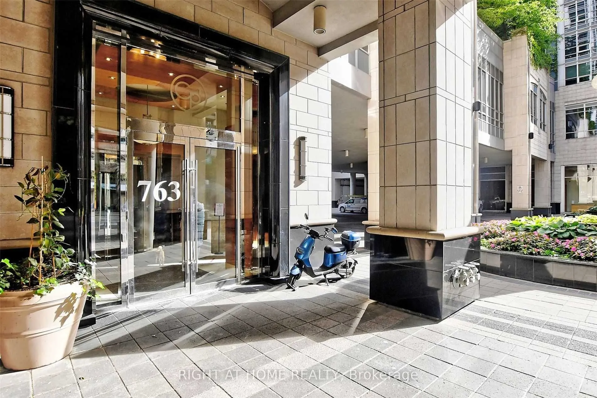 763 Bay Street, #3207