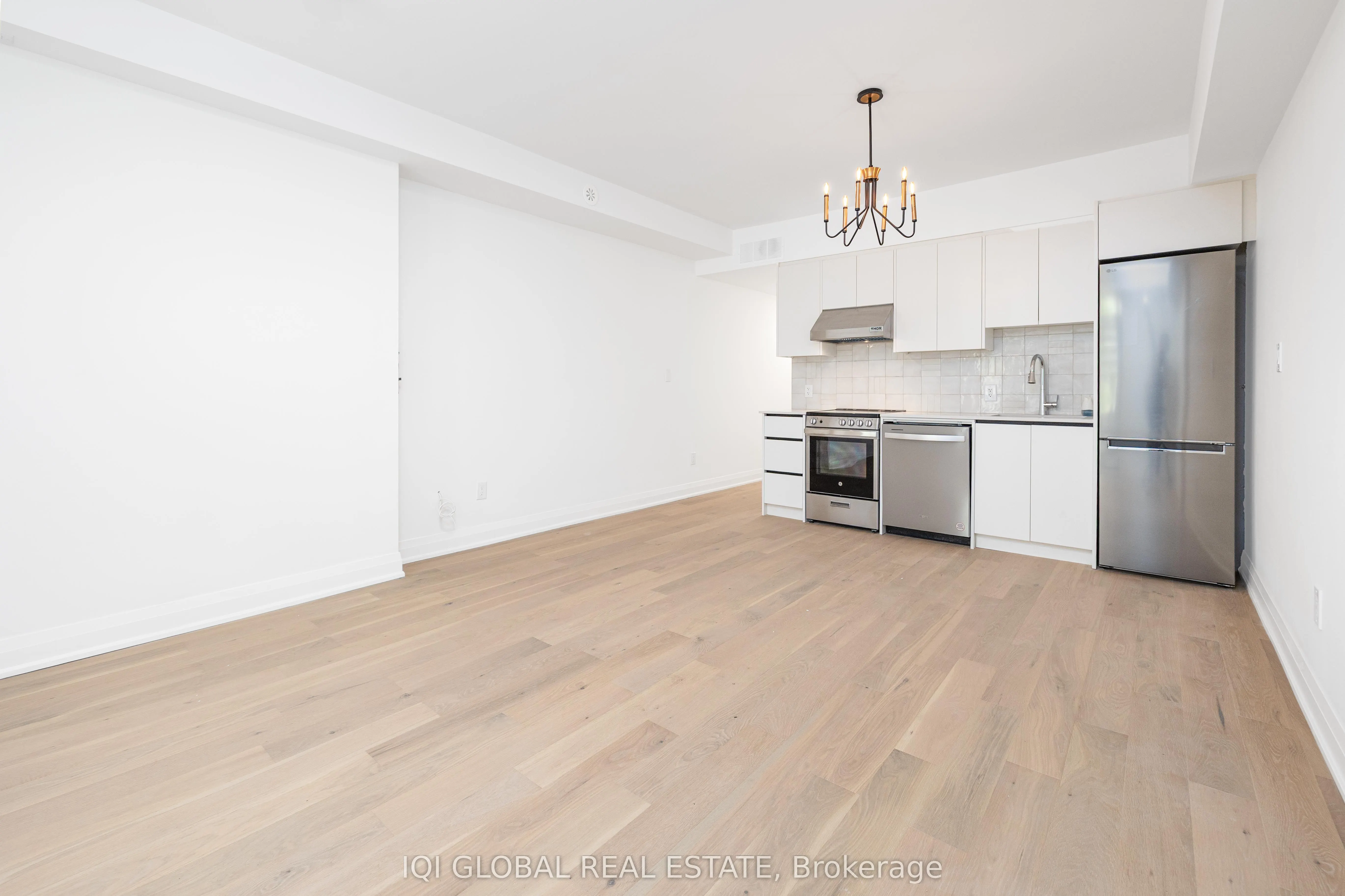 475 Ossington Avenue, #Main Floor