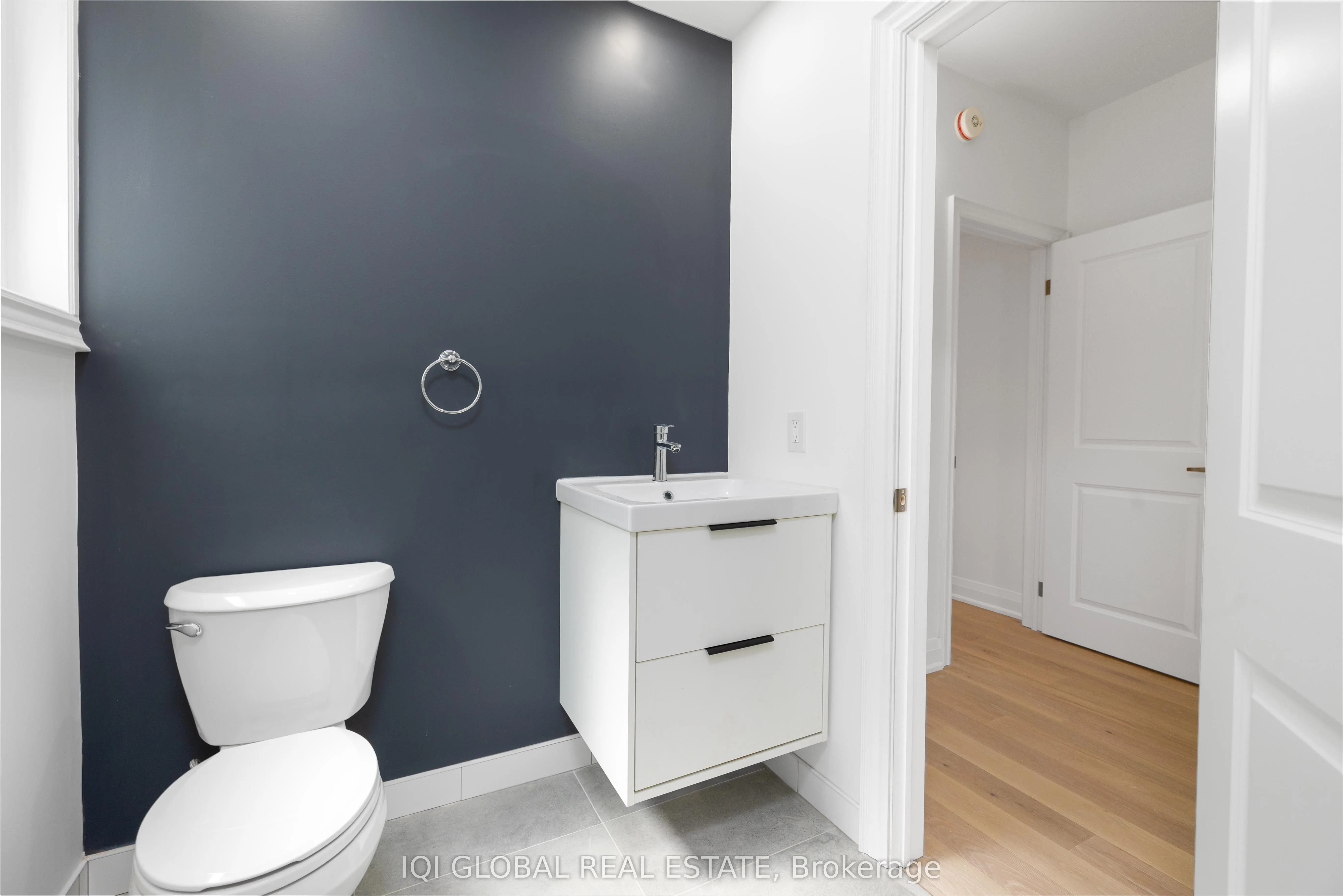 475 Ossington Avenue, #Main Floor