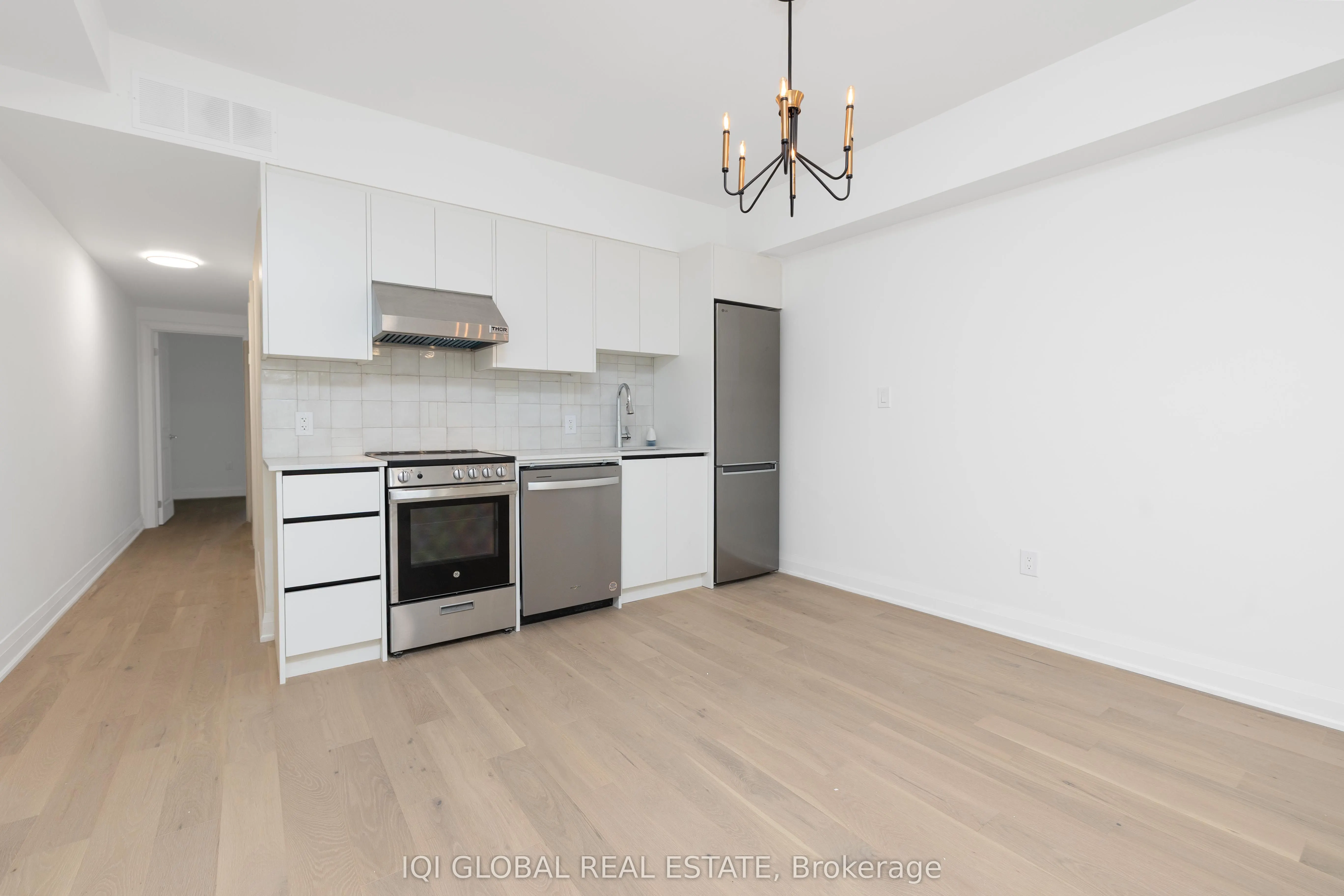 475 Ossington Avenue, #Main Floor