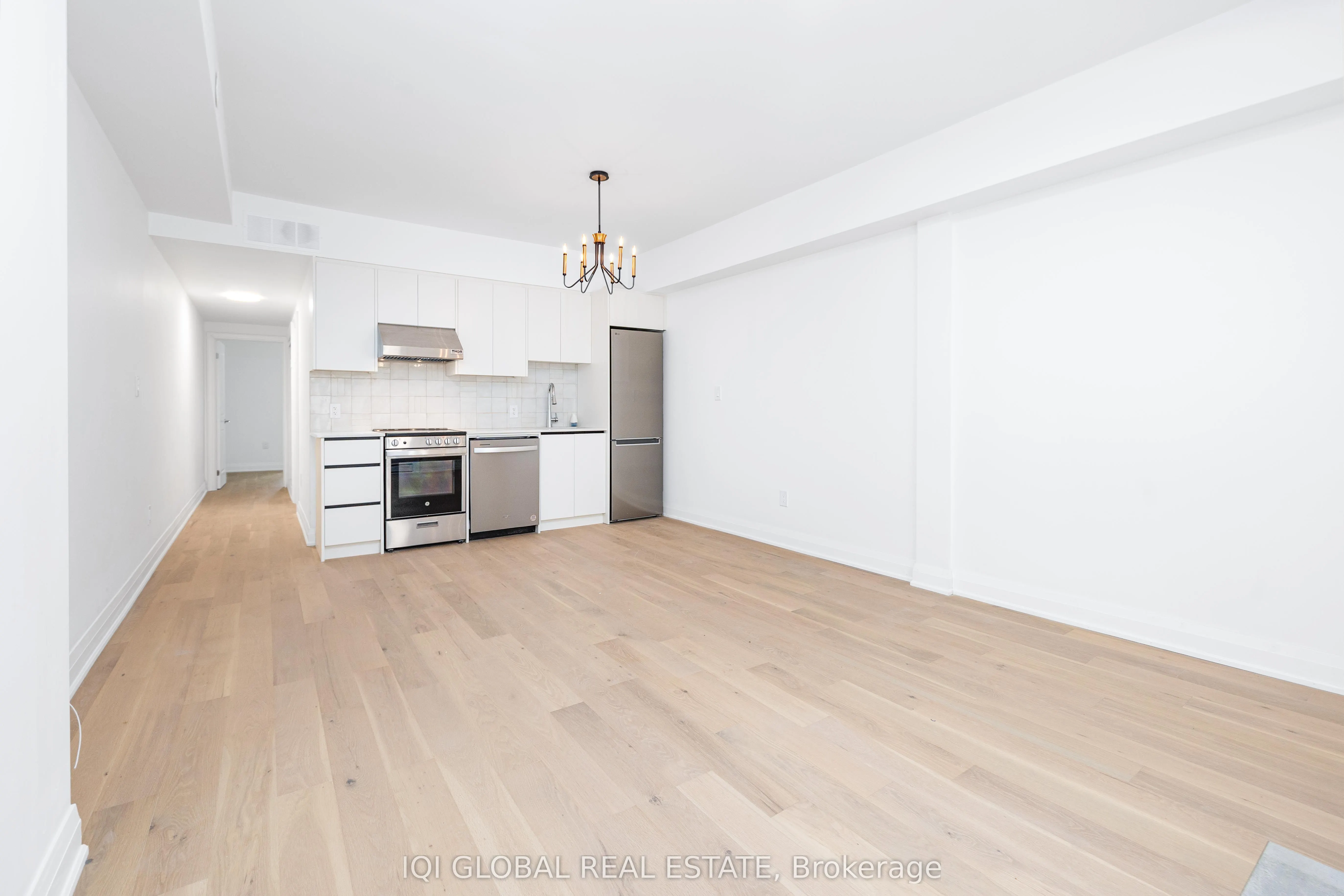 475 Ossington Avenue, #Main Floor