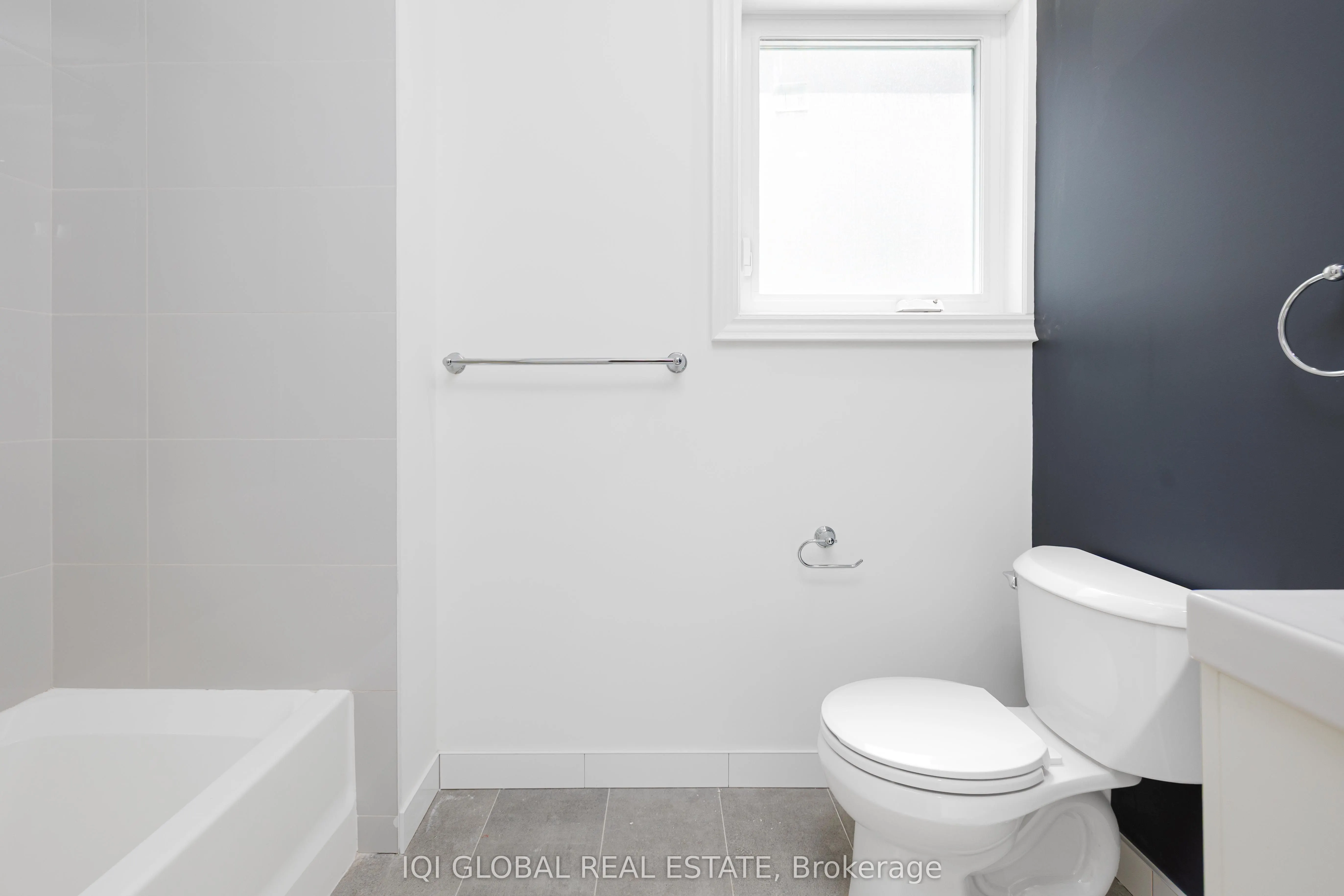 475 Ossington Avenue, #Main Floor