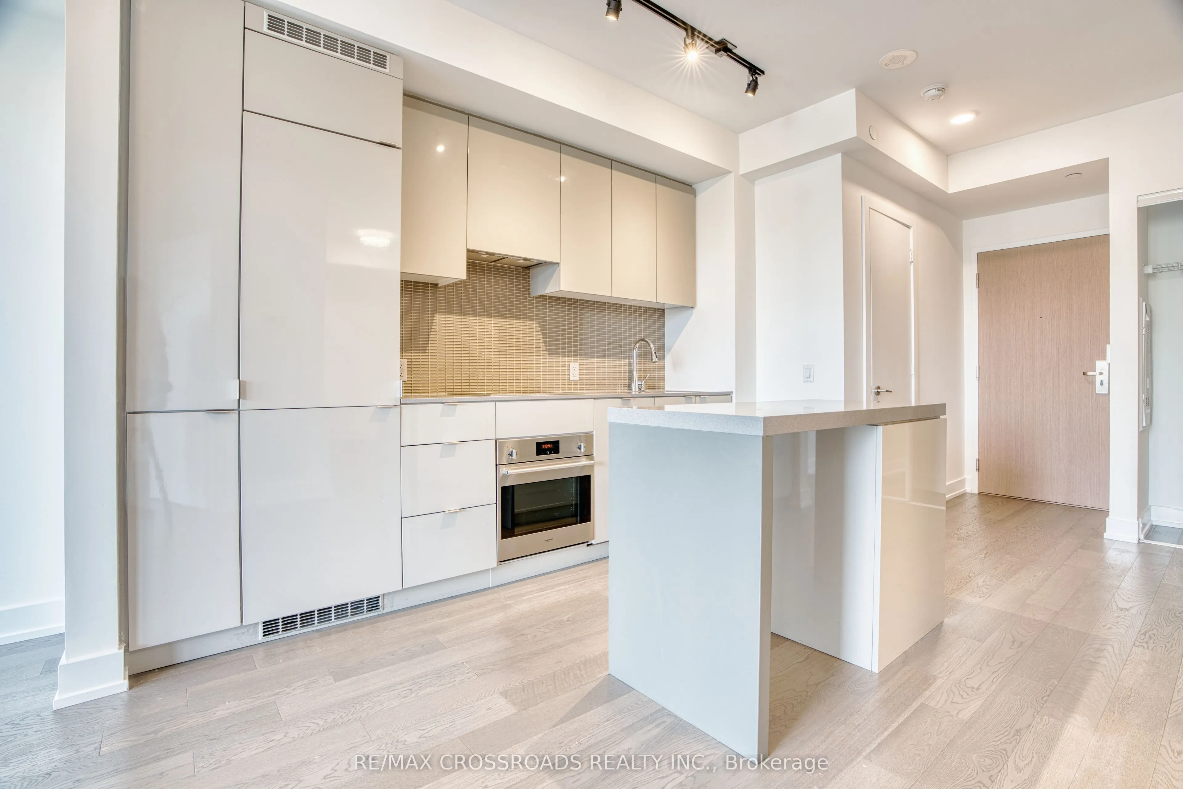 7 Grenville Street, #1906