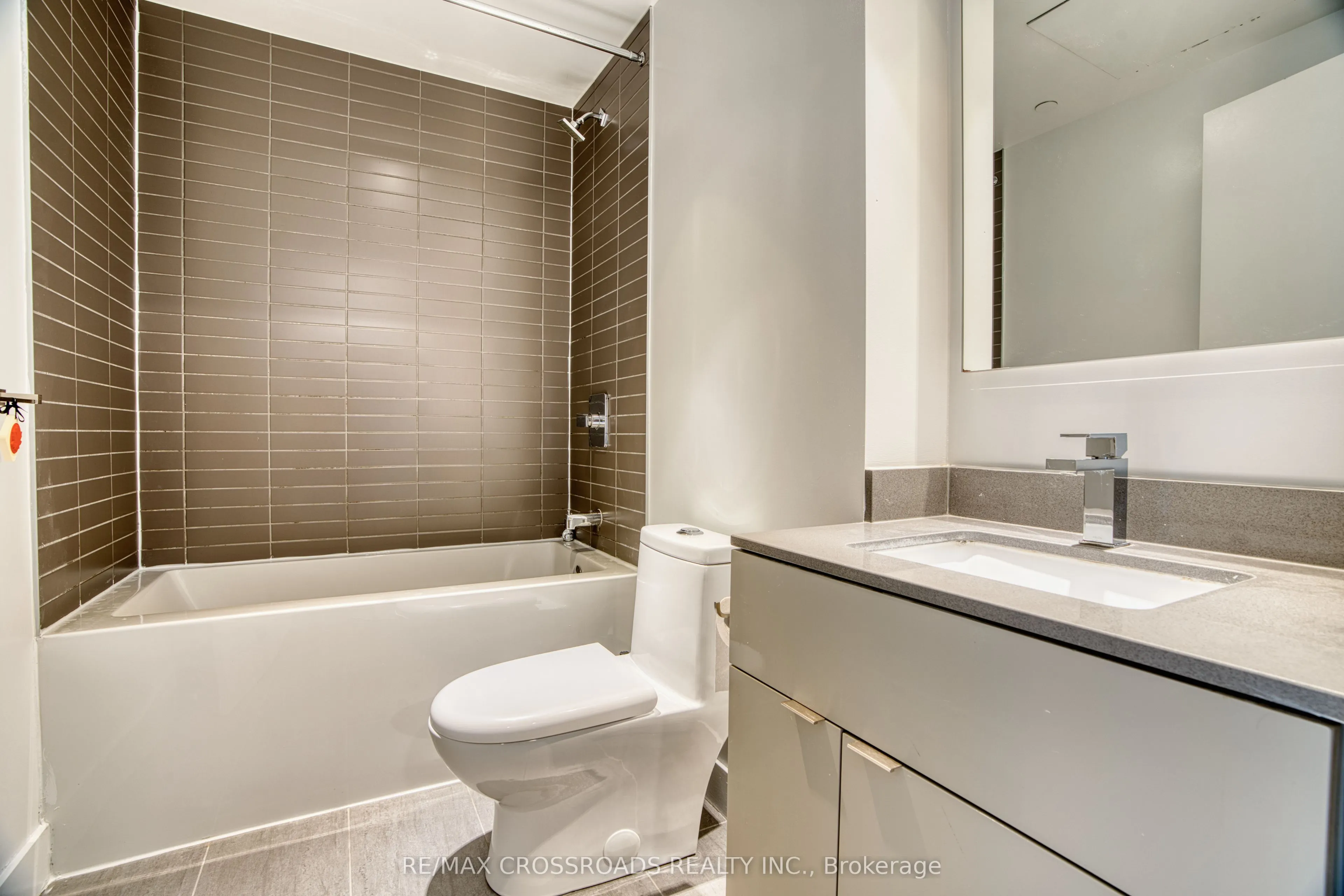 7 Grenville Street, #1906