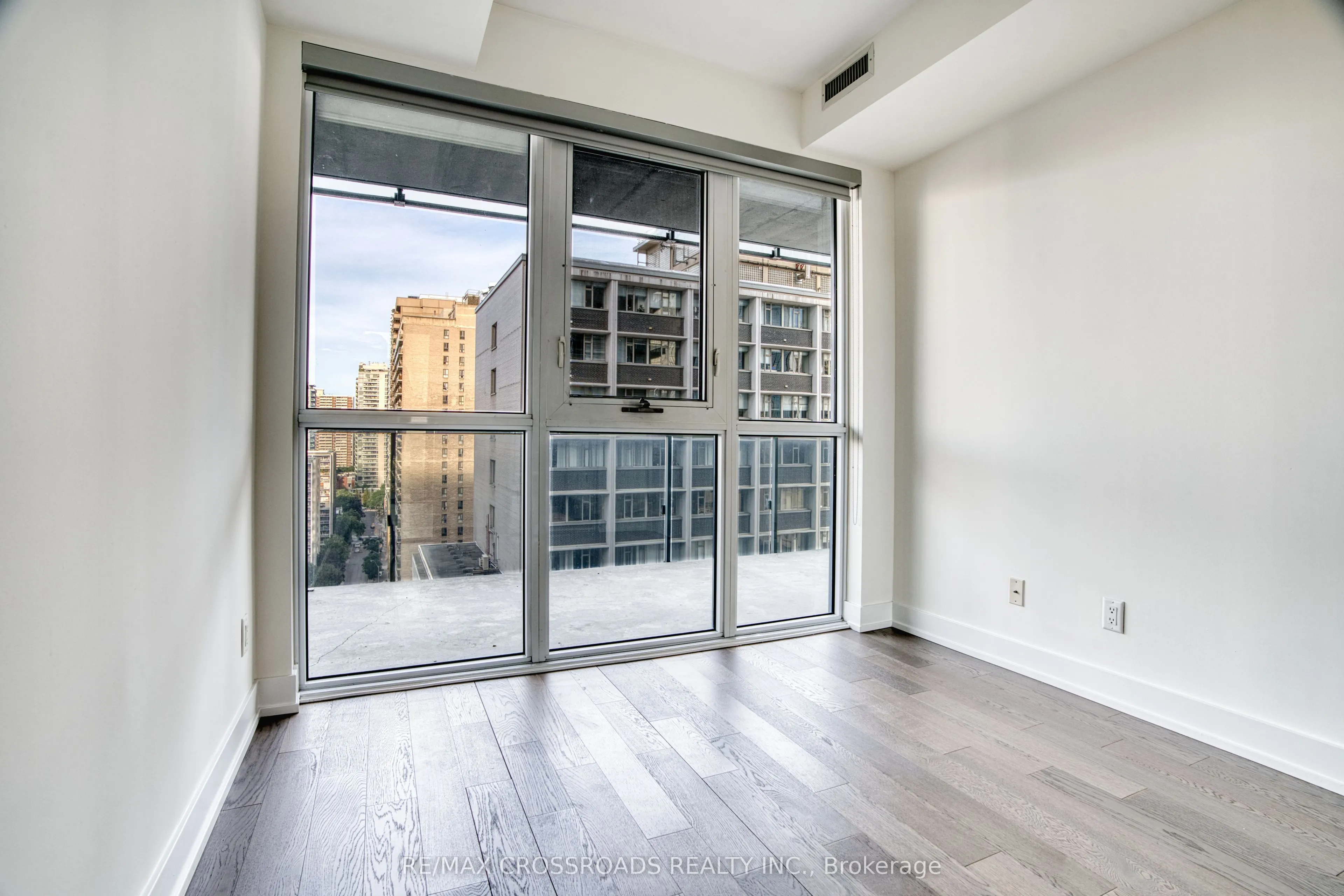 7 Grenville Street, #1906