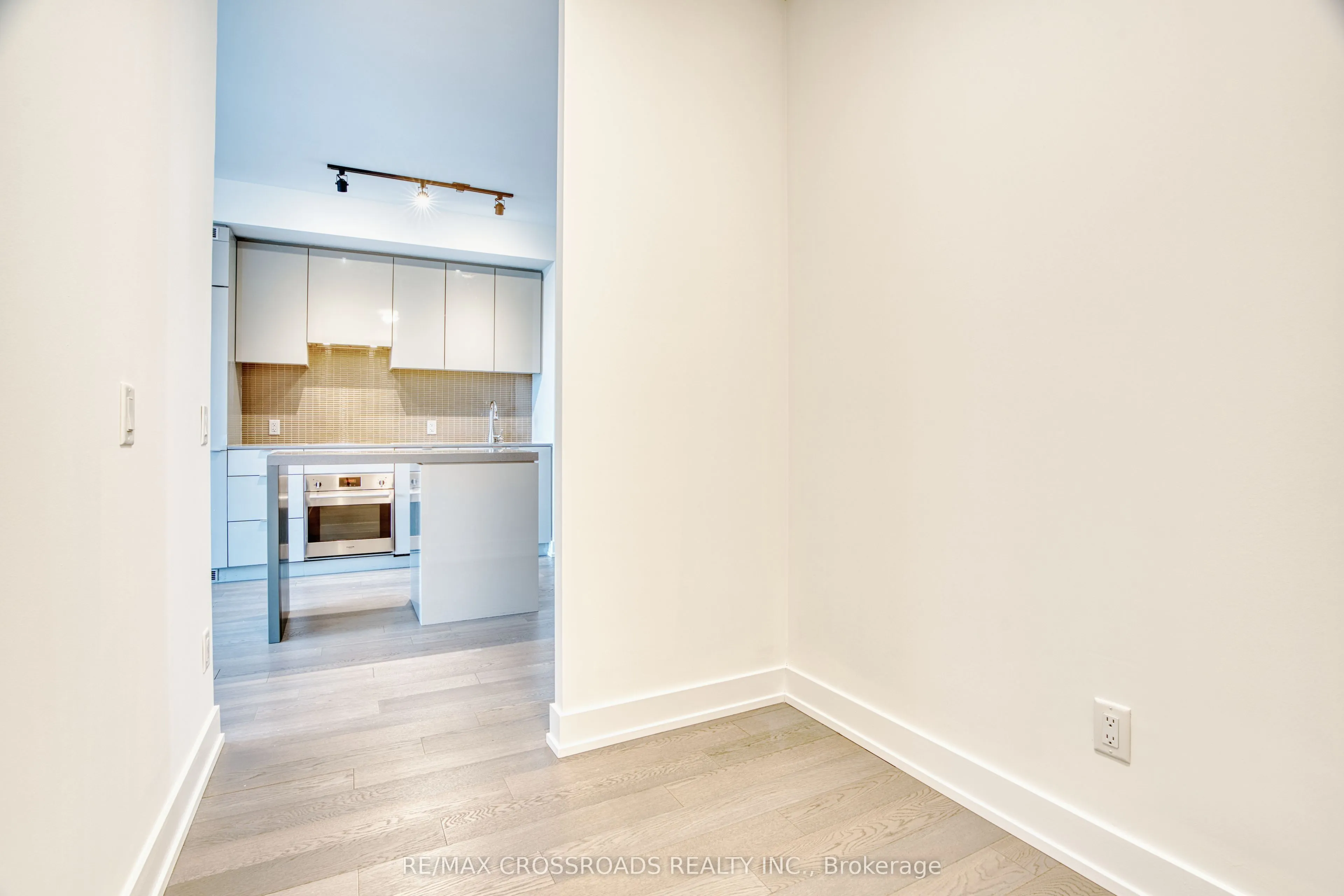 7 Grenville Street, #1906