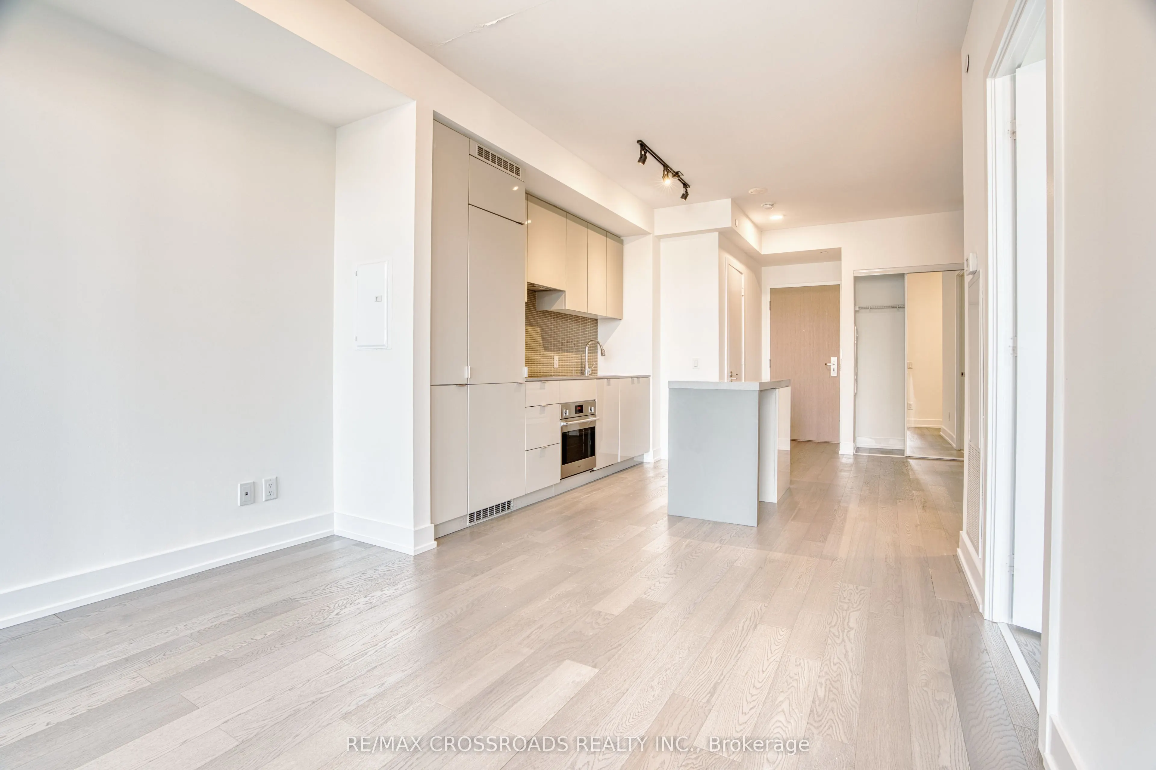 7 Grenville Street, #1906