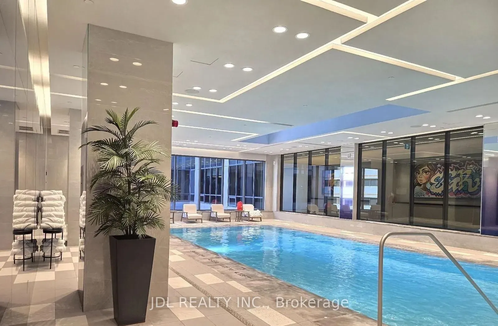 395 Bloor Street E, #4701
