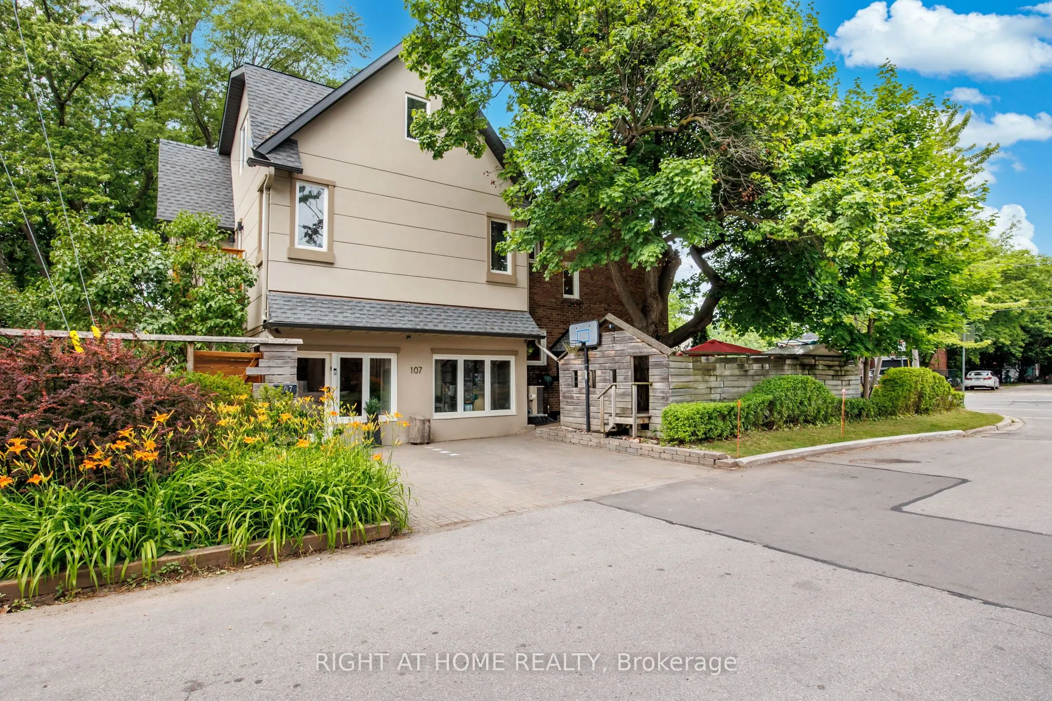 107 Otter Crescent