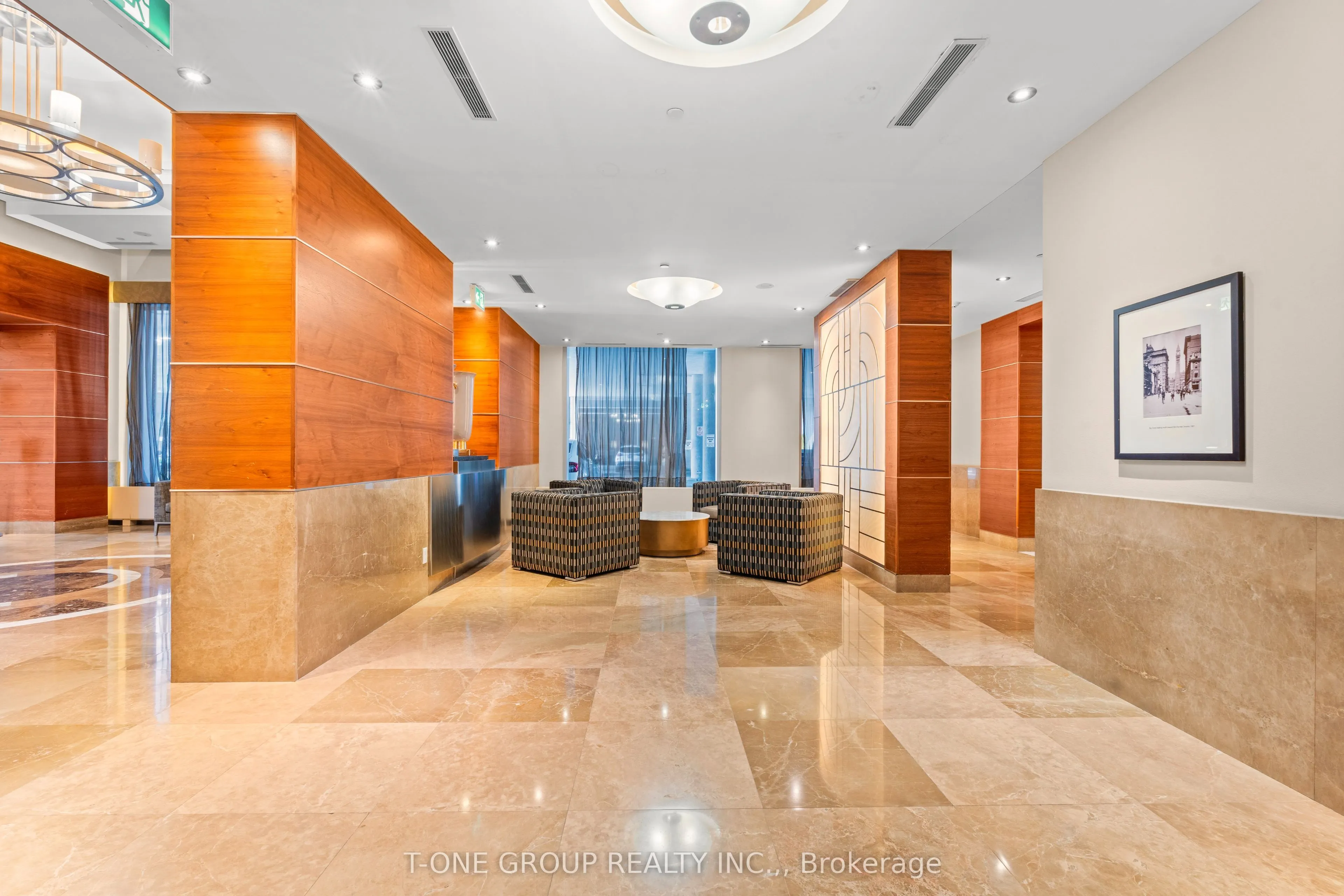 761 Bay Street, #605