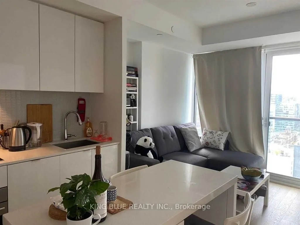 7 Grenville Street, #2913