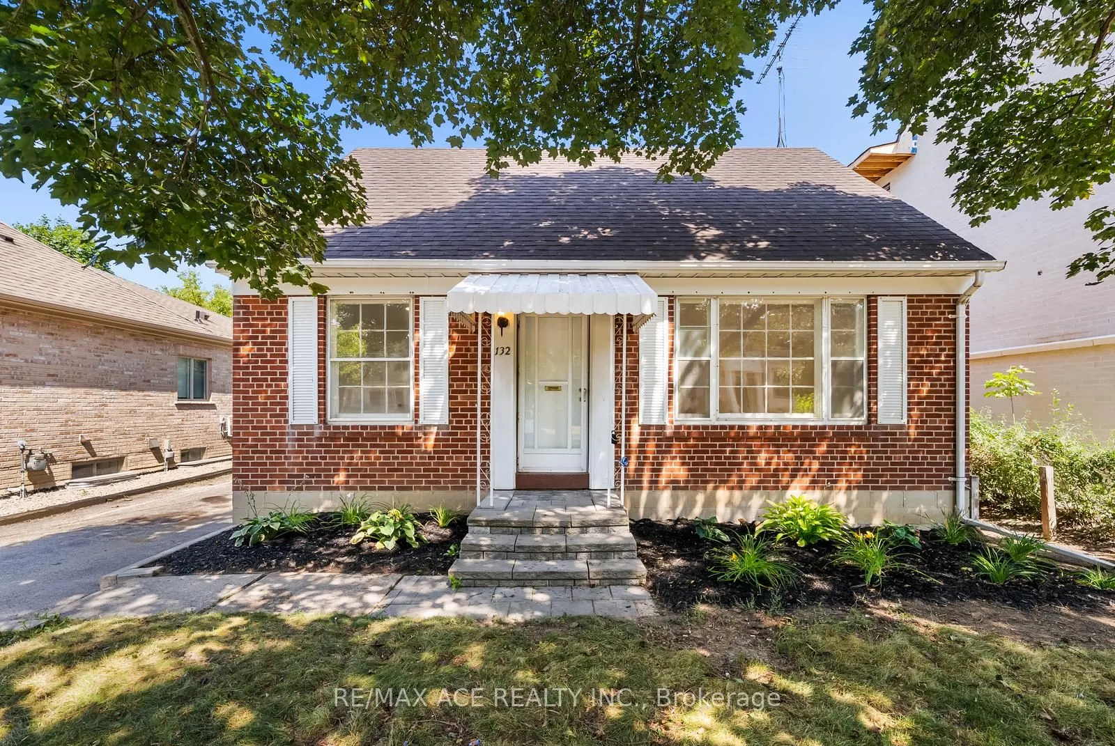 132 Homewood Avenue