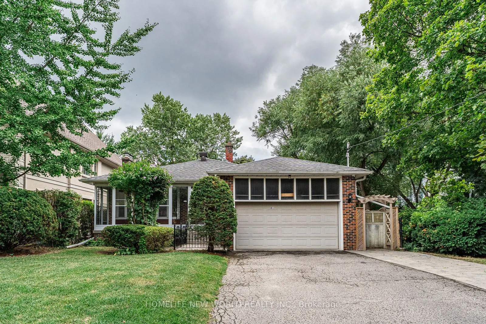 81 Hillcrest Avenue