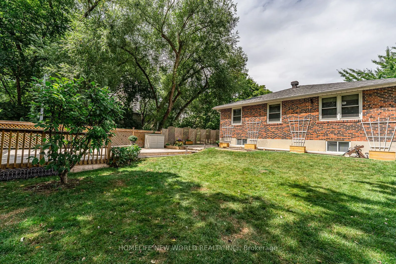 81 Hillcrest Avenue