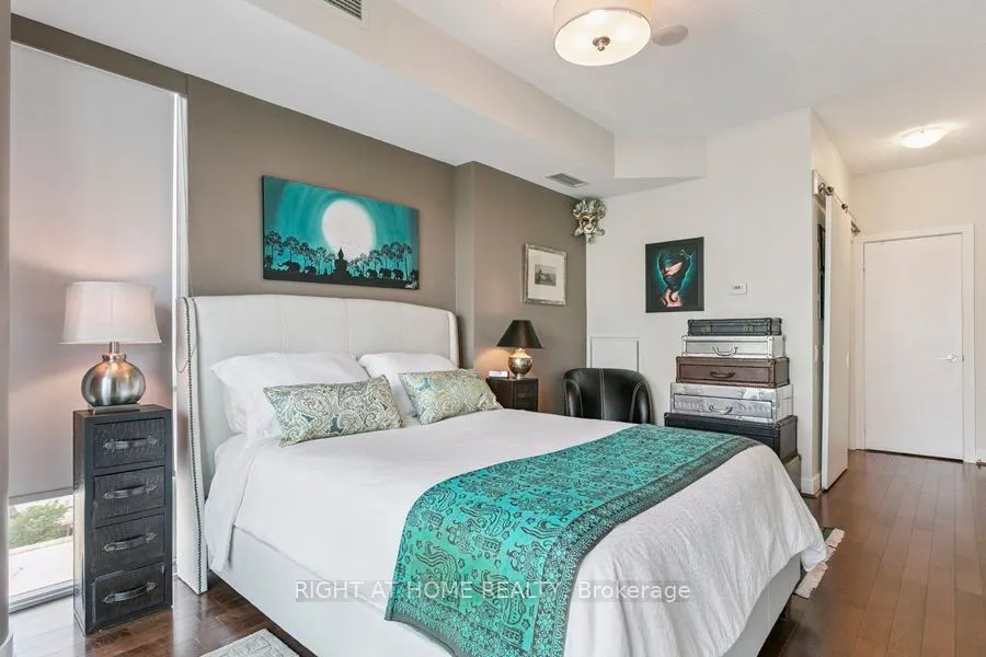 112 George Street, #1204