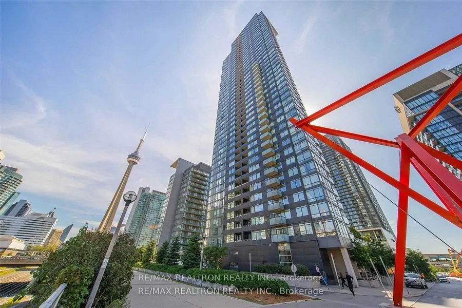 25 Telegram Mews, #1508