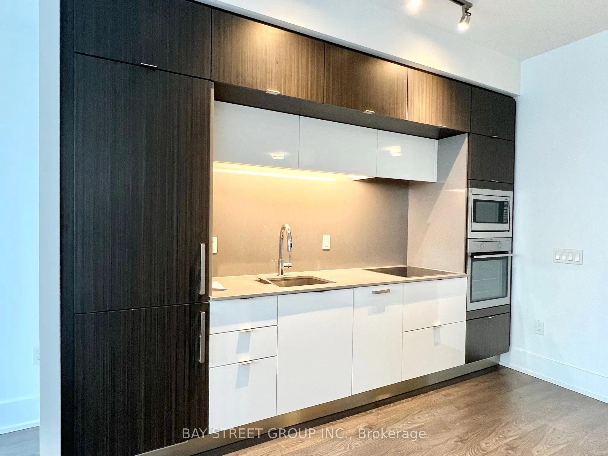 10 York Street, #5204