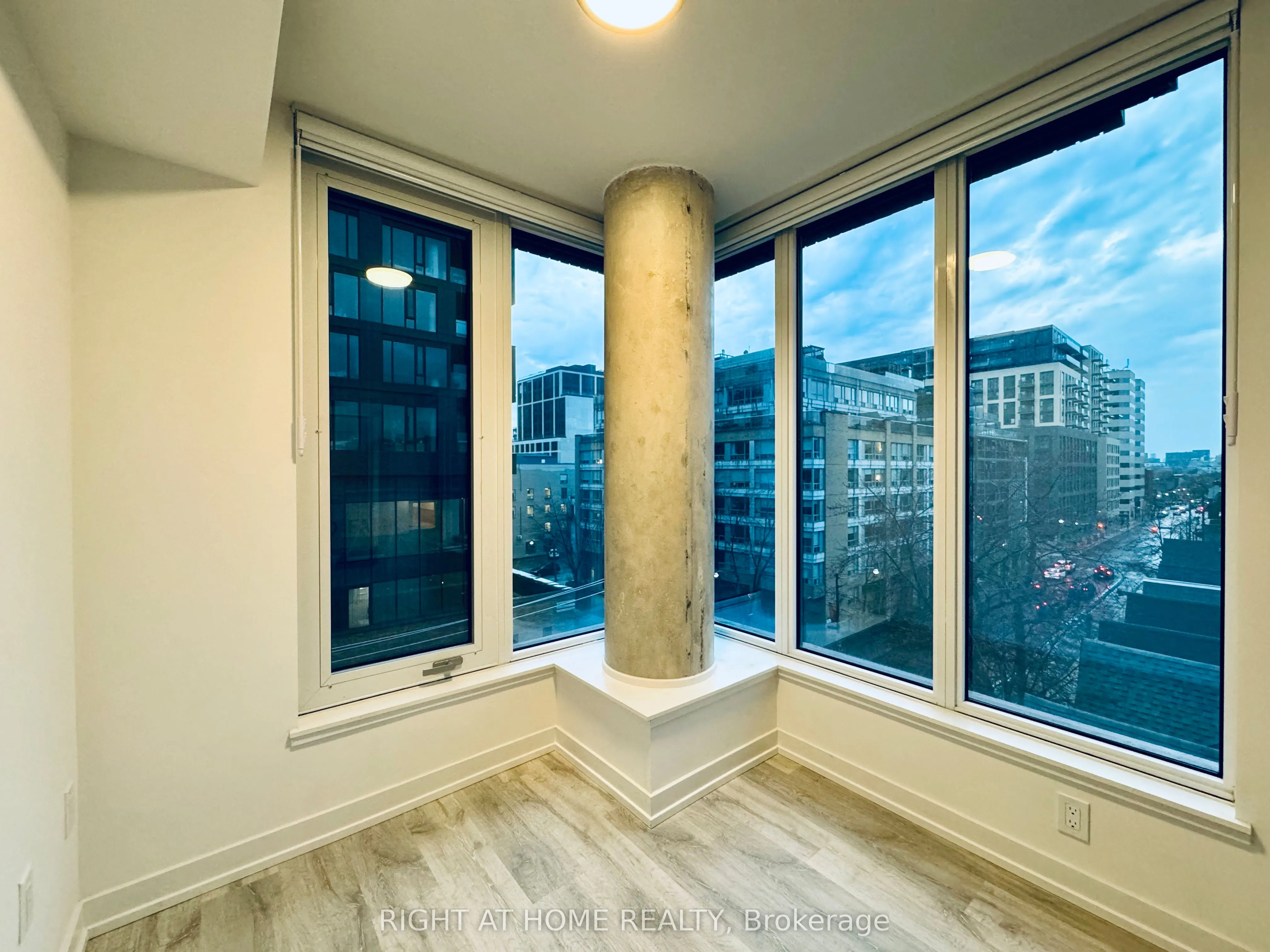 2 Augusta Avenue, #508