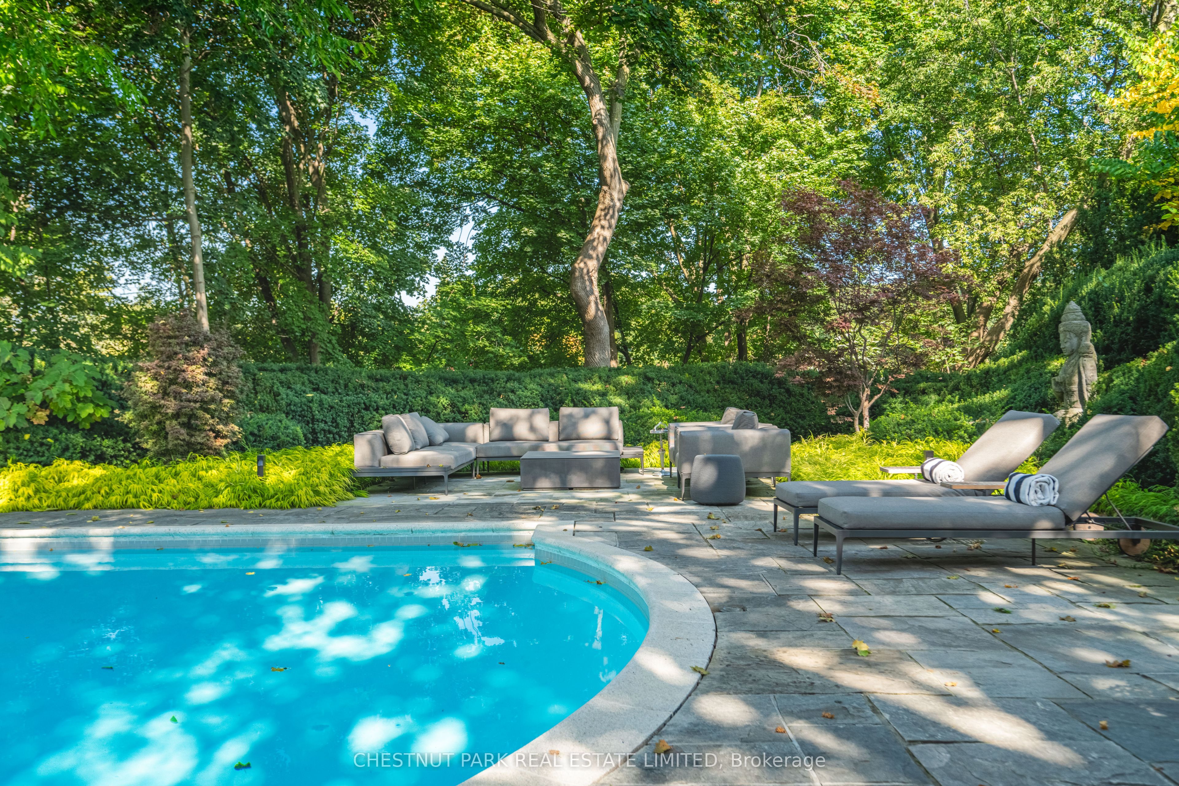 82 Chestnut Park Road