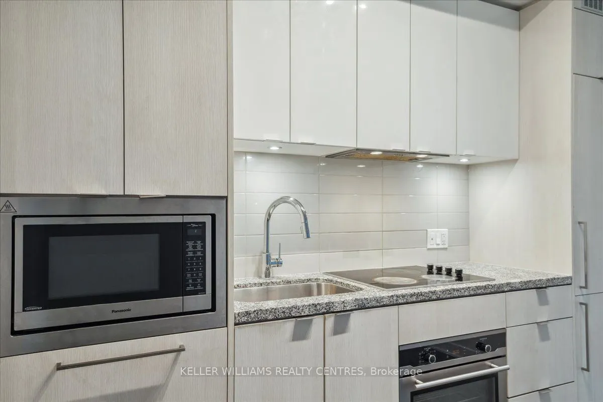 115 Blue Jays Way, #3312