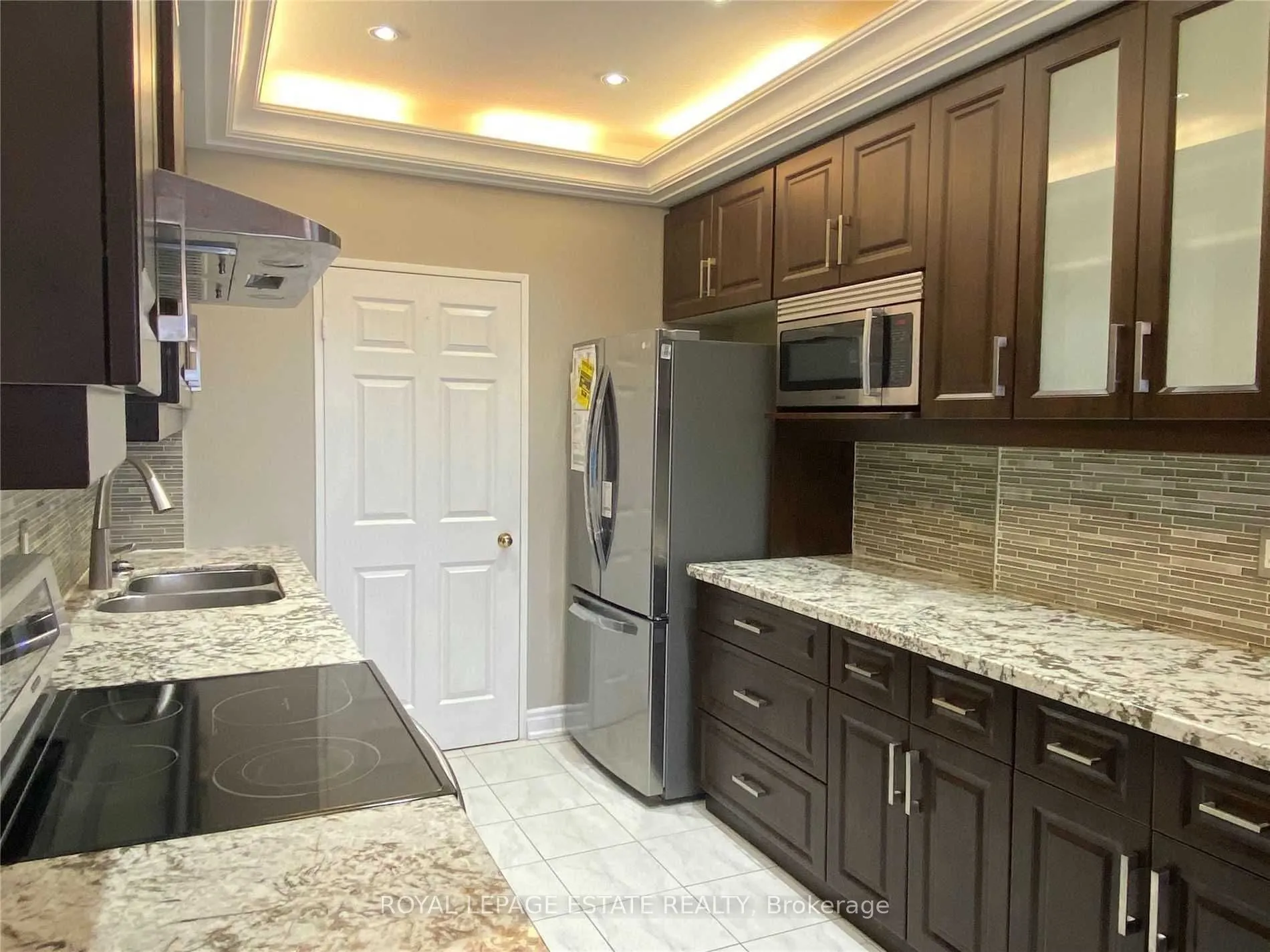 280 Simcoe Street, #Ph3