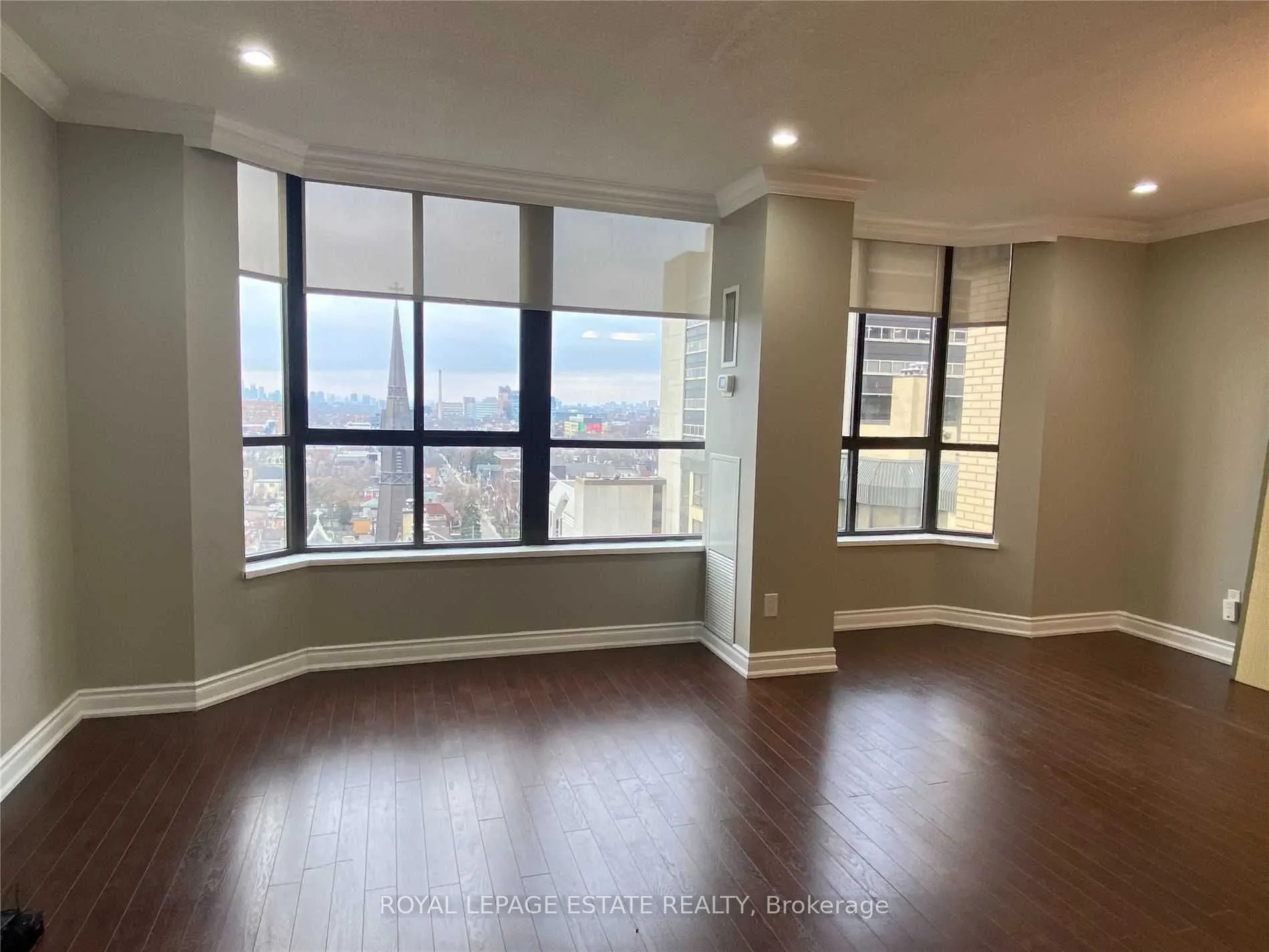 280 Simcoe Street, #Ph3