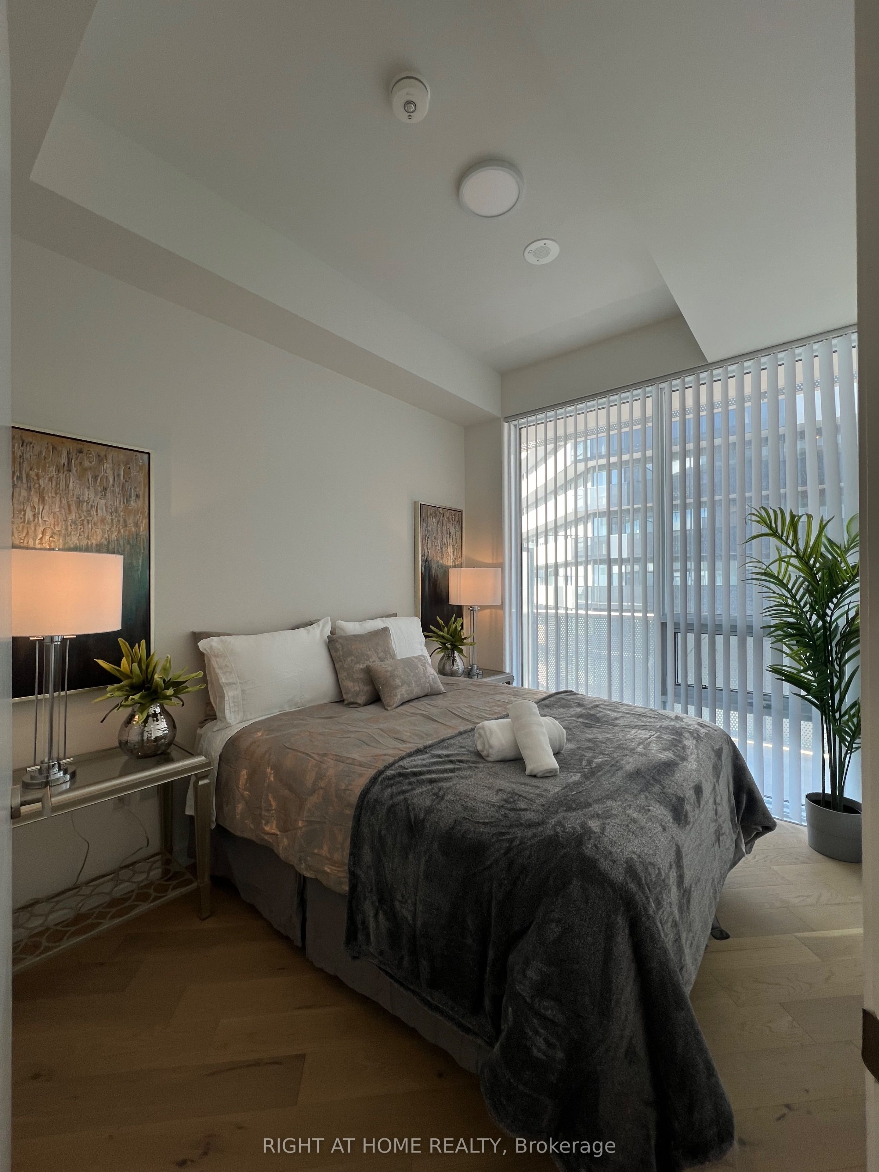 138 Downes Street #PH212