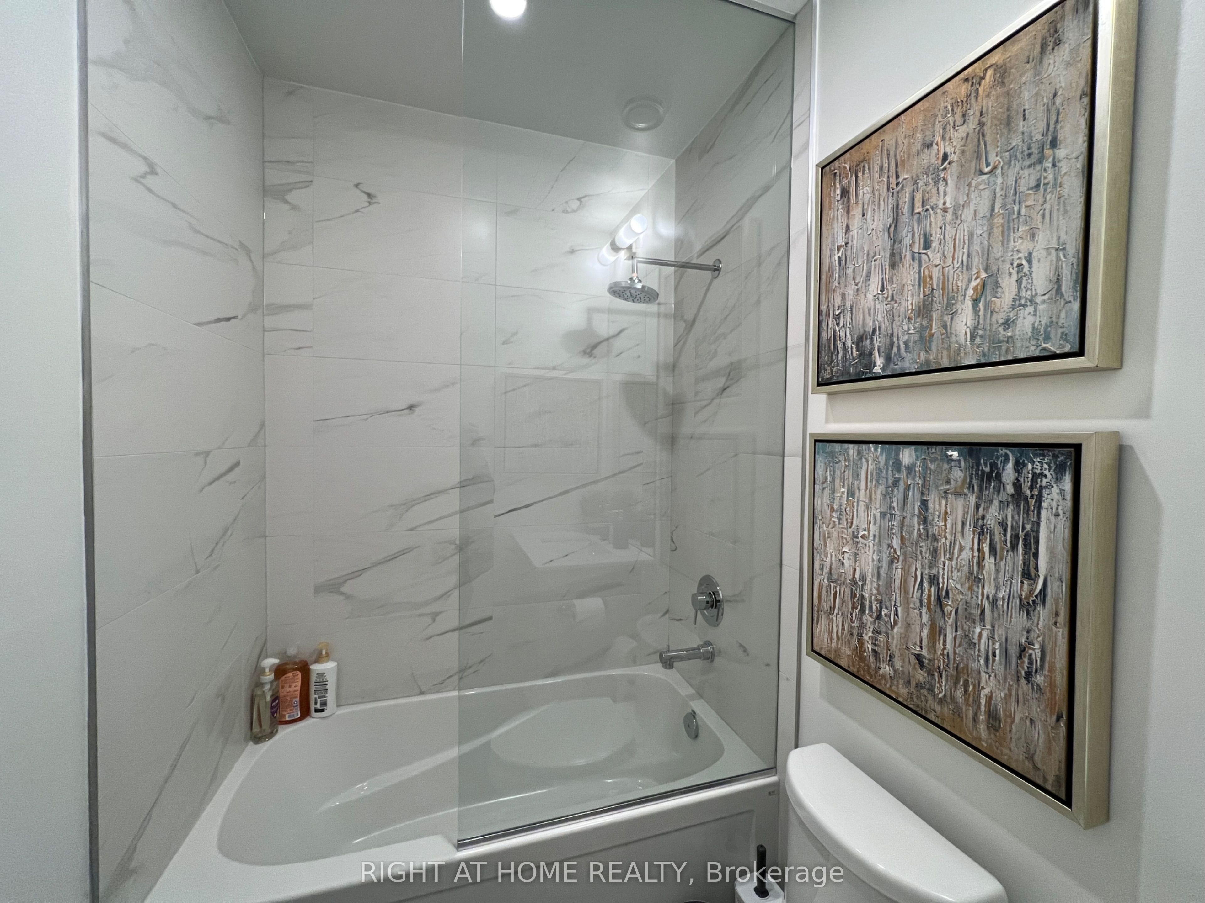 138 Downes Street #PH212