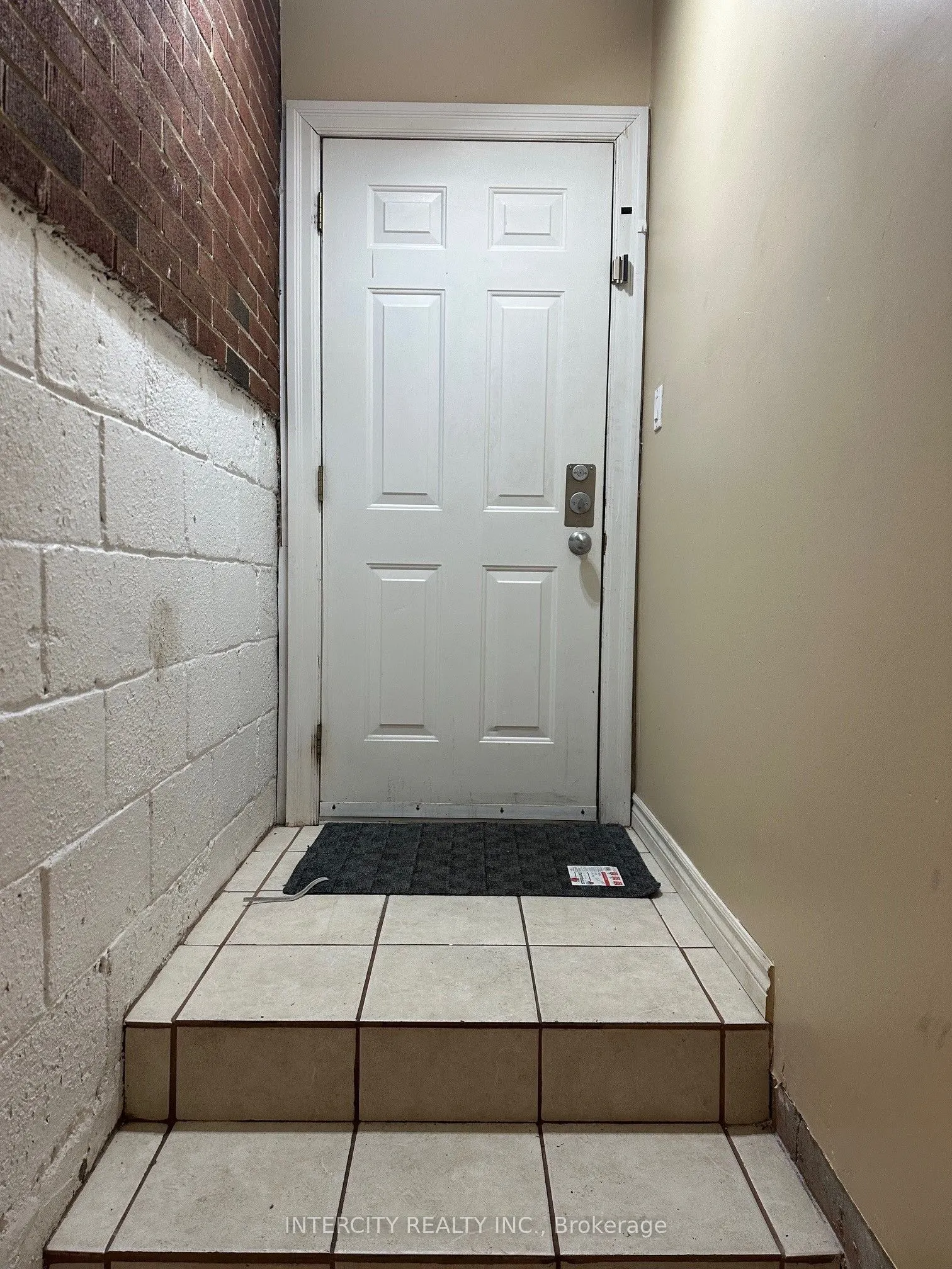 222 Combe Avenue, #BSMT