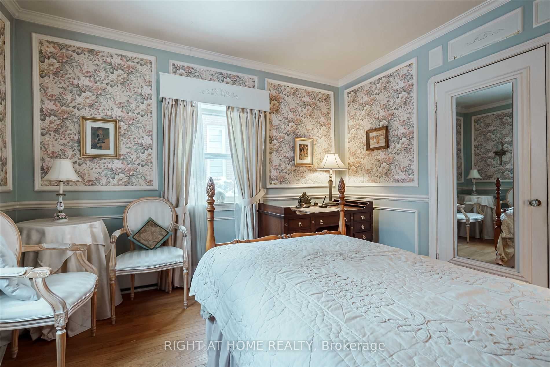 42 Gwendolen Crescent
