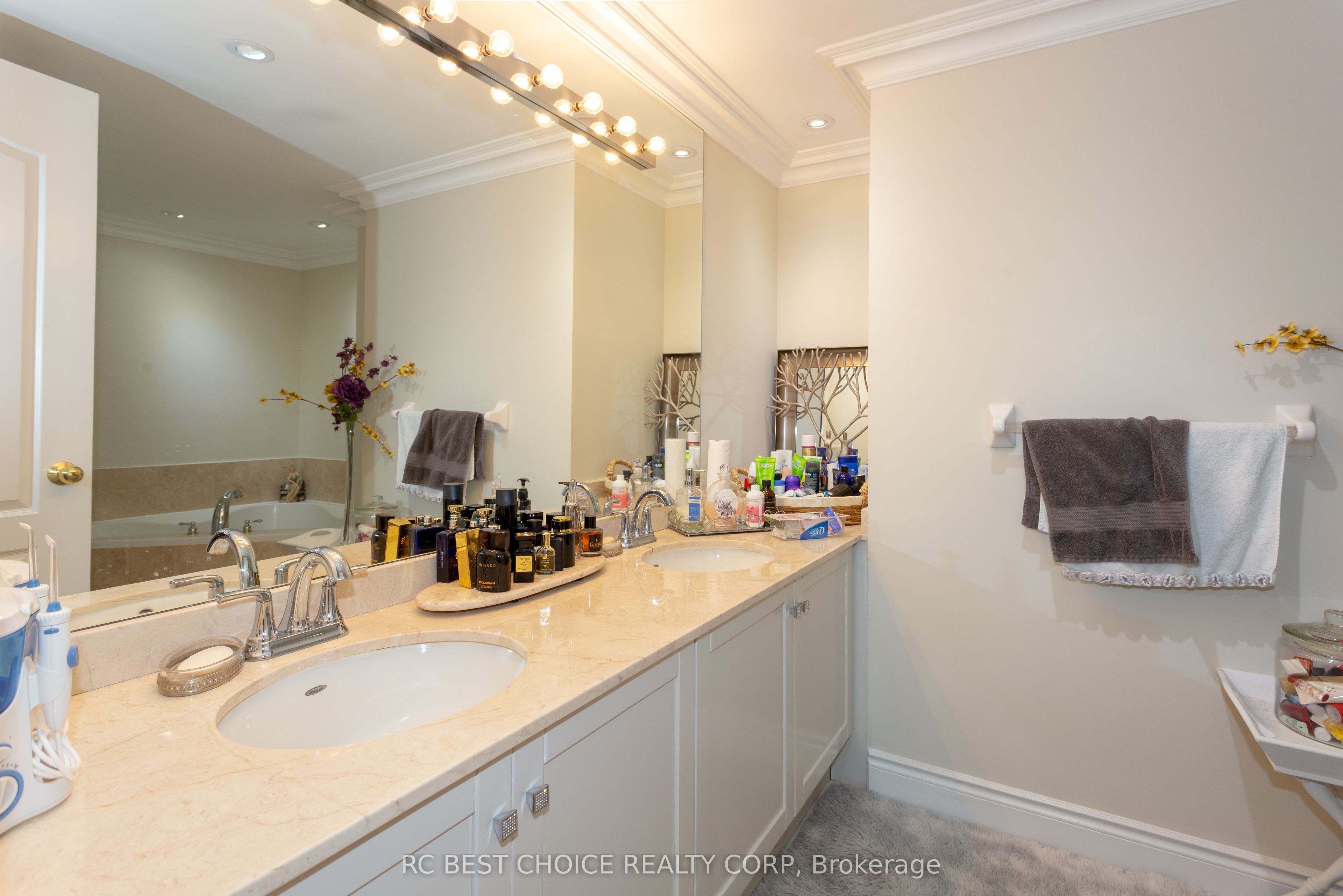 38 William Carson Crescent, #805