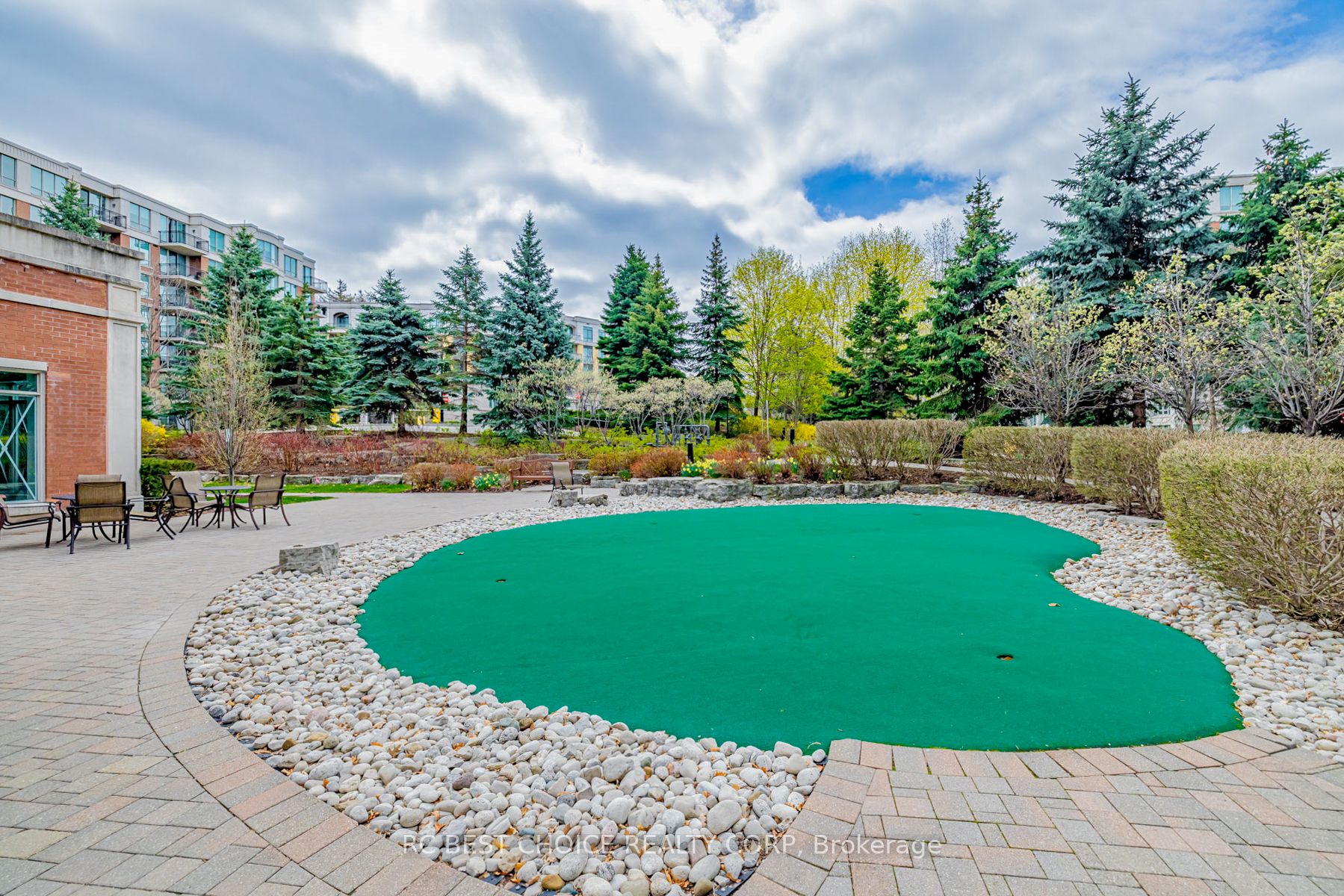38 William Carson Crescent, #805