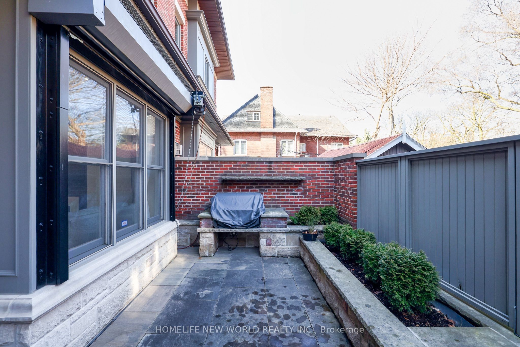 9 Dunvegan Rd