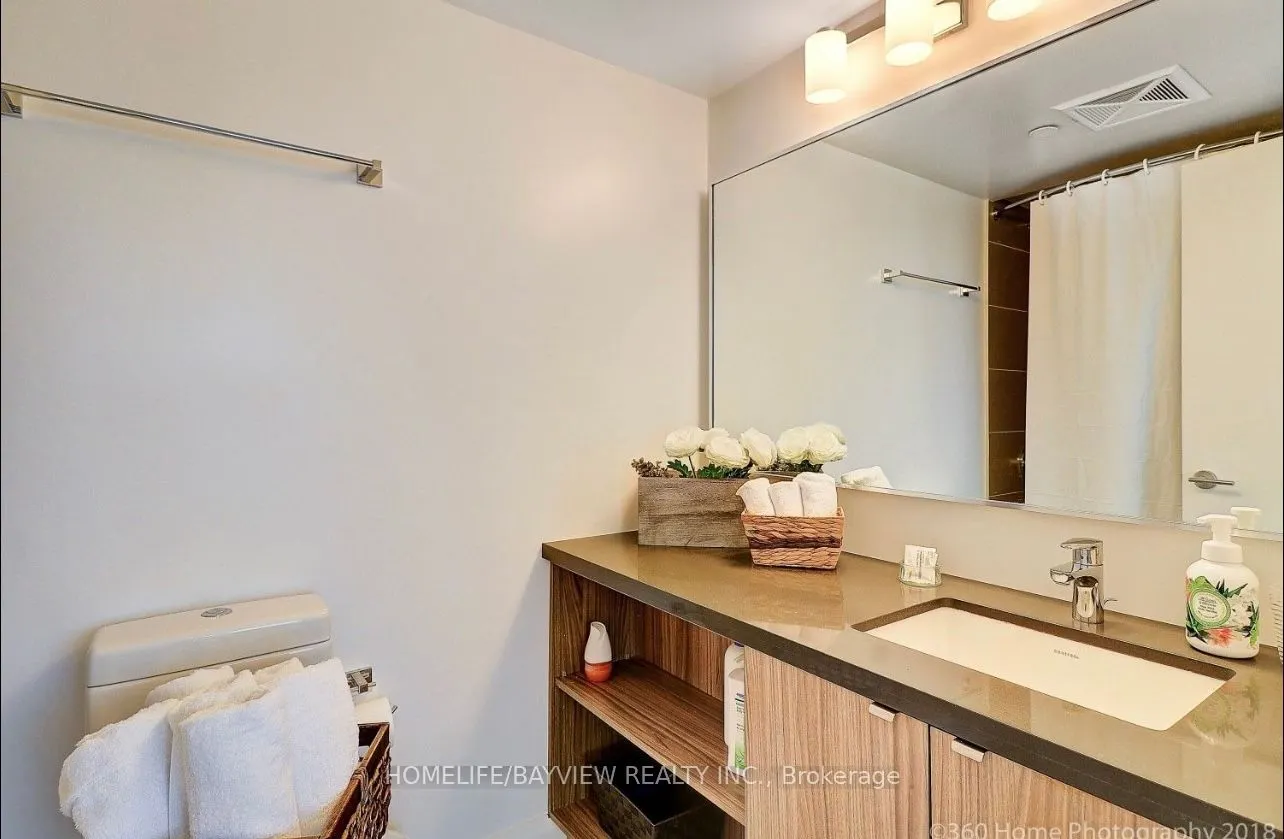 155 Yorkville Avenue #1918