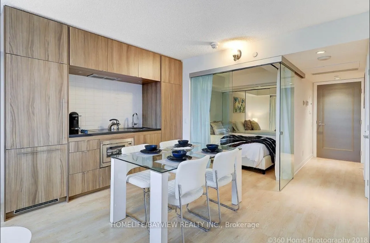 155 Yorkville Avenue #1918
