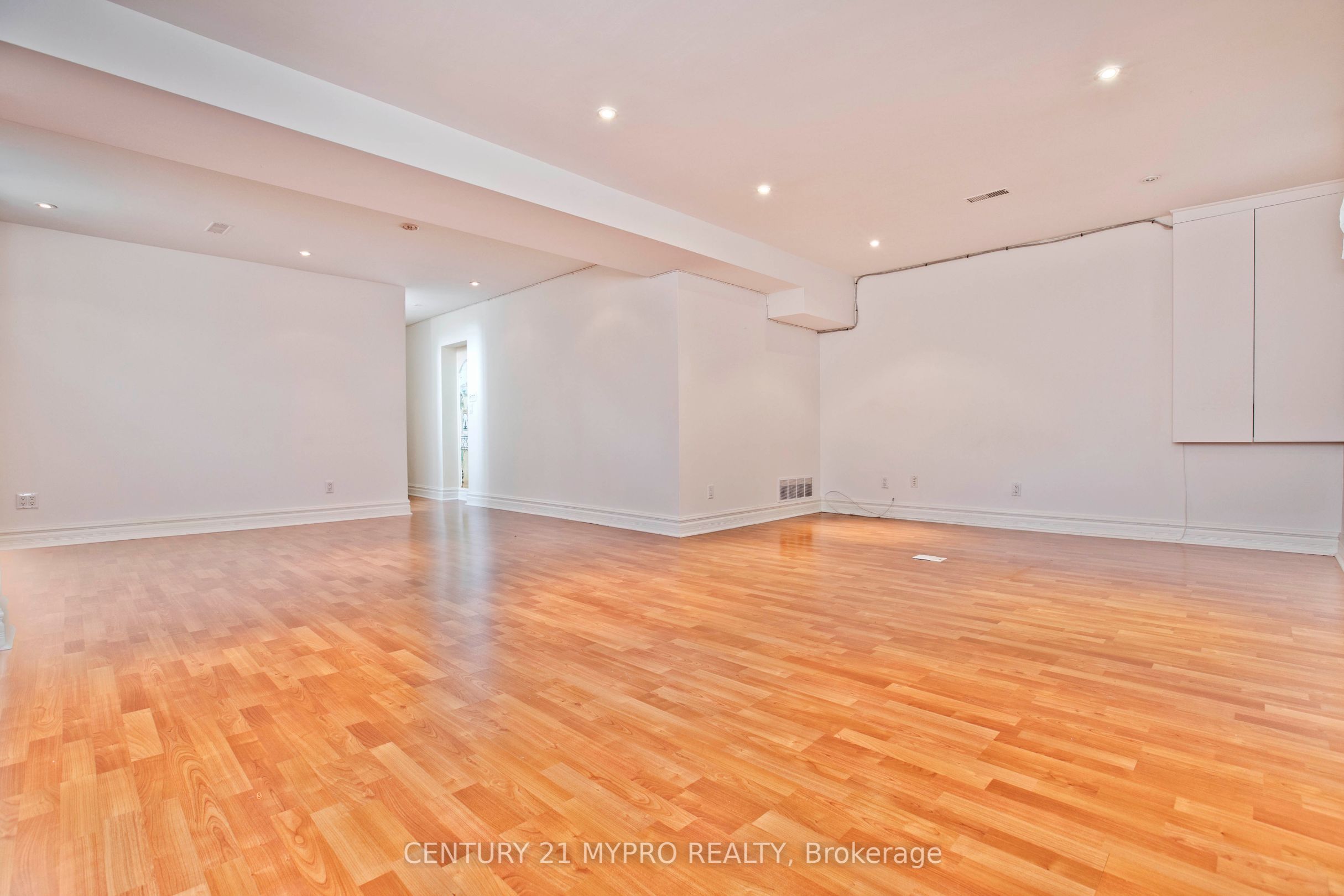 9 Shady Oaks Crescent
