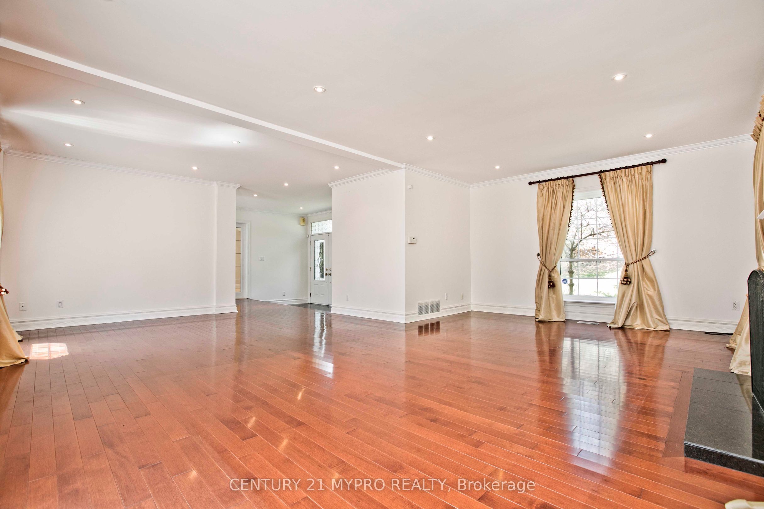 9 Shady Oaks Crescent