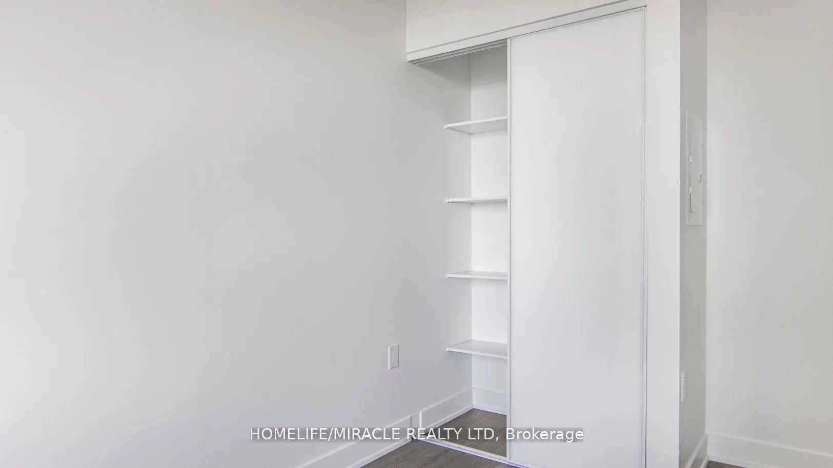 575 Bloor Street E, #2905