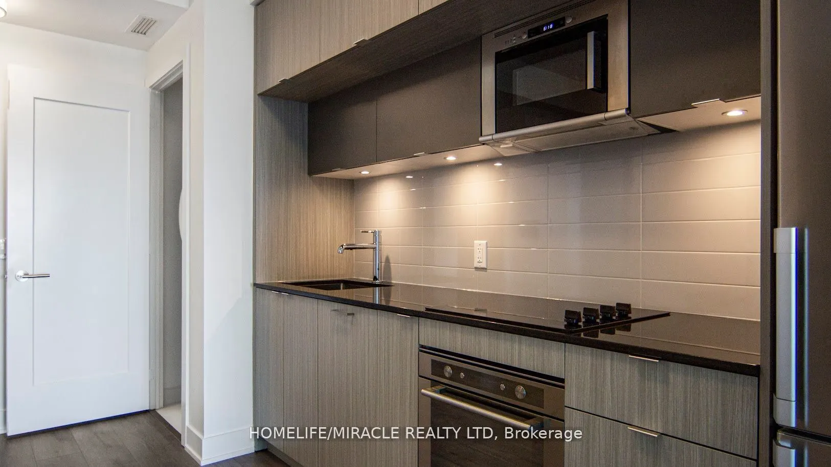 575 Bloor Street E, #2905