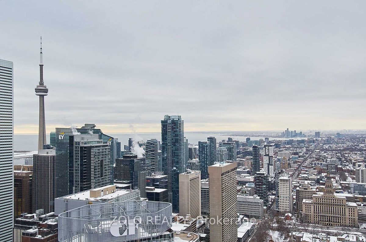 197 Yonge Street #5611