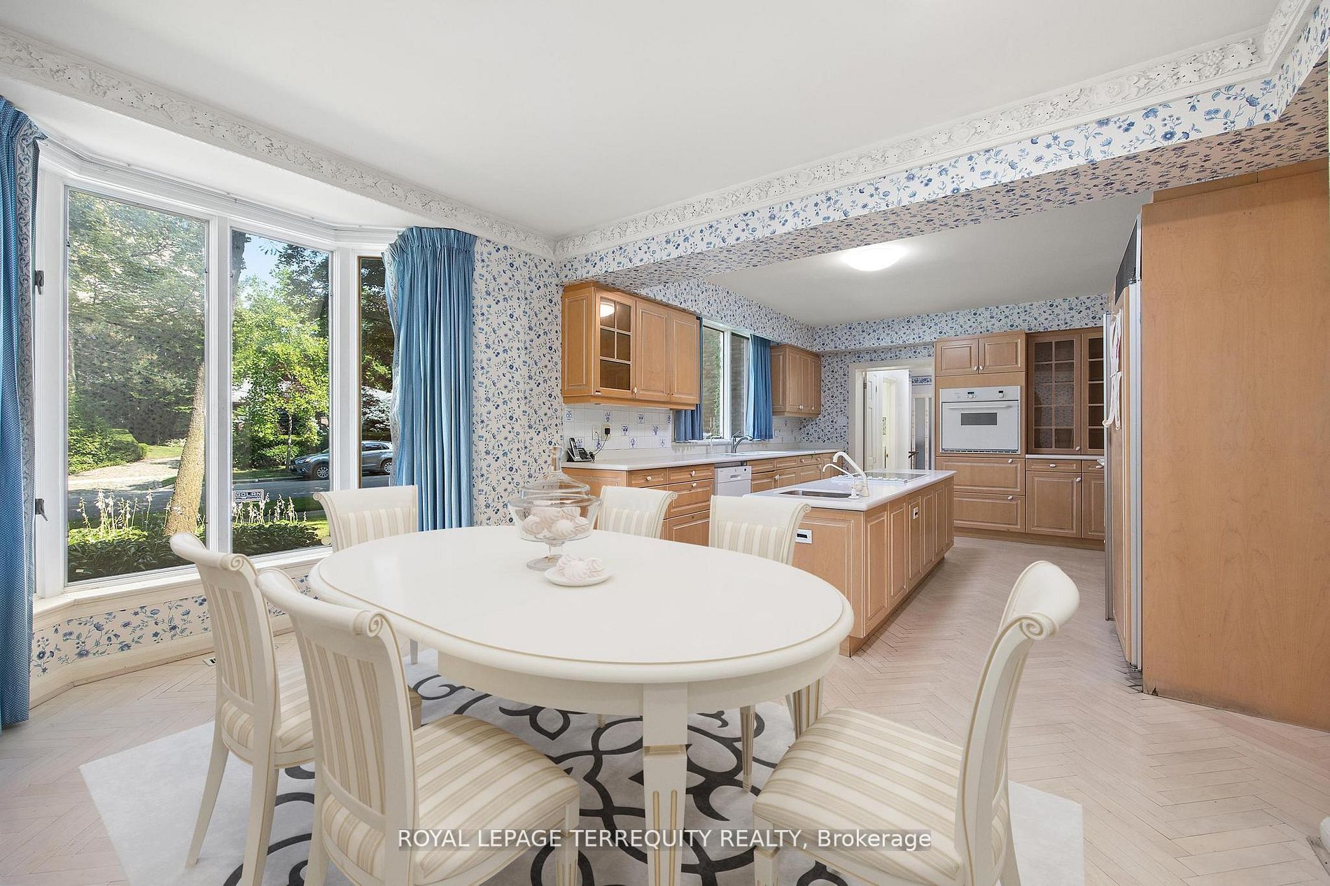 2 Chieftain Crescent
