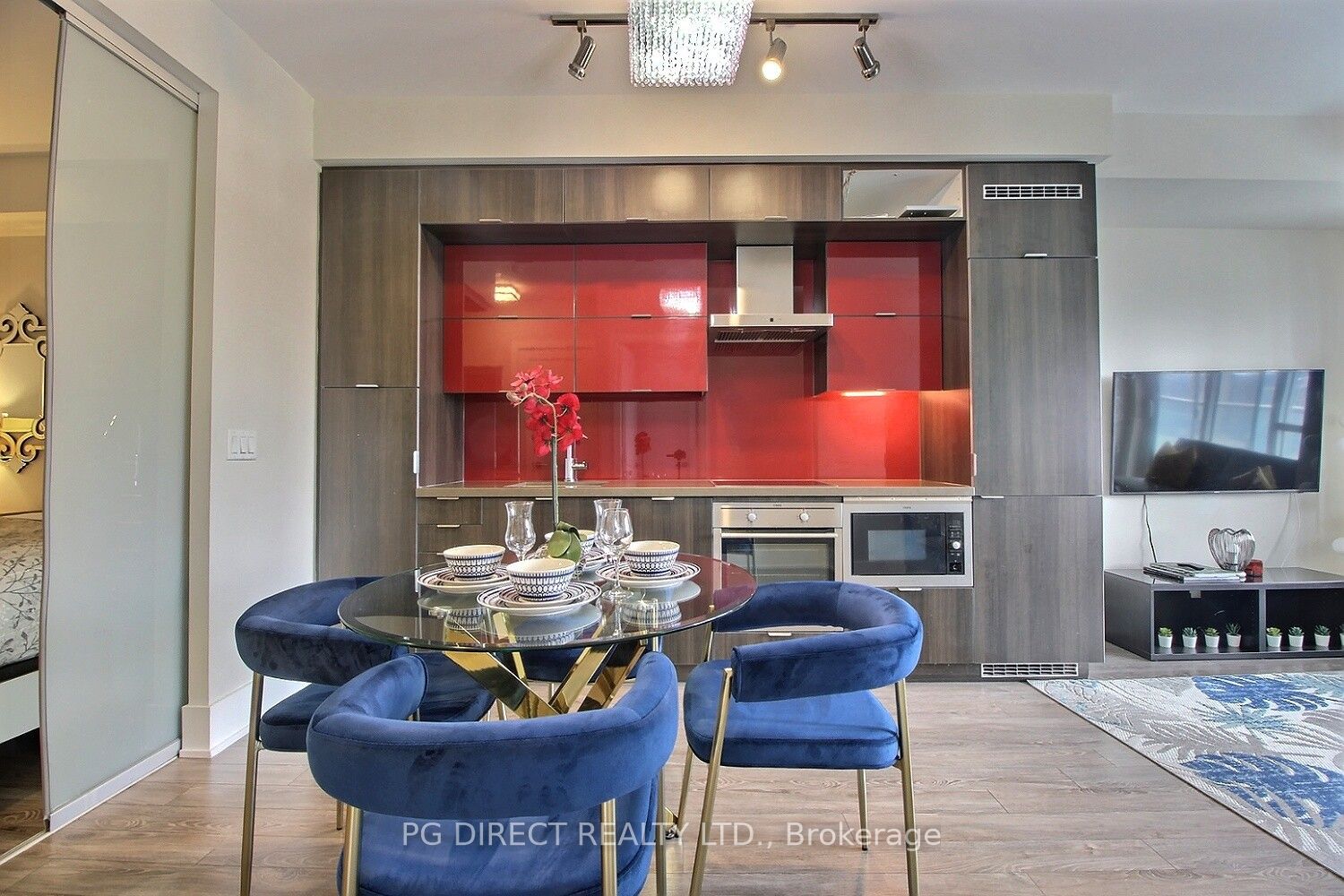 300 Front Street W #3909