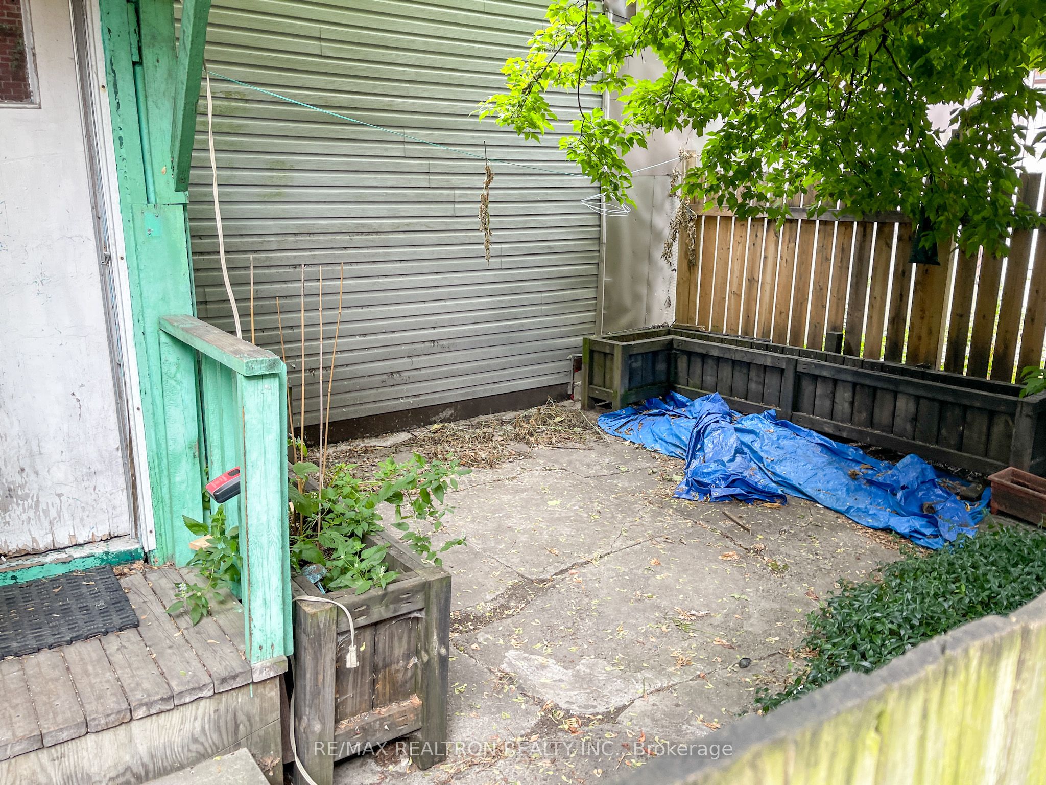 82A Augusta Avenue