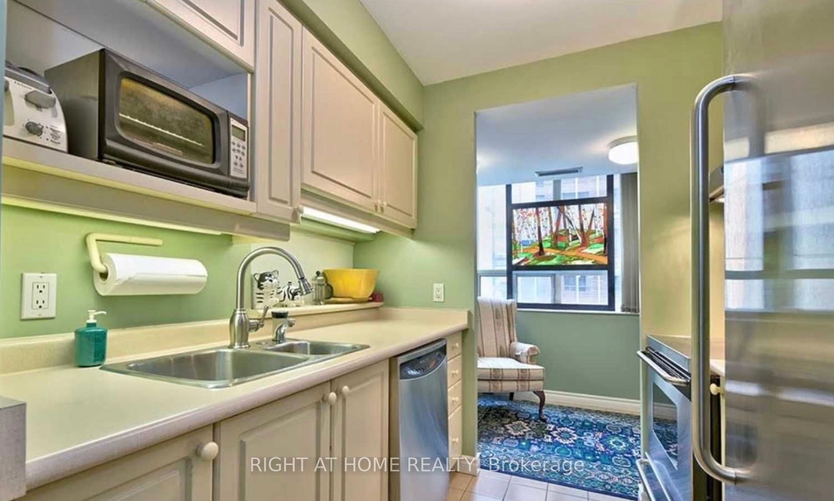 71 Simcoe Street #705