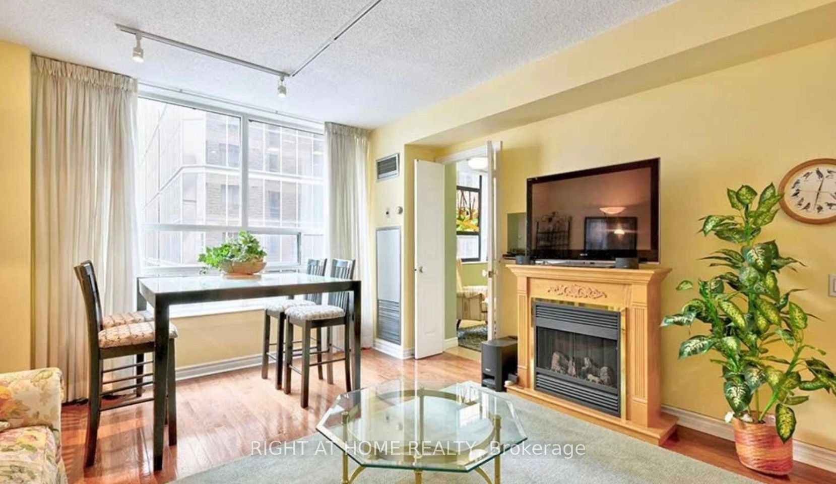 71 Simcoe Street #705
