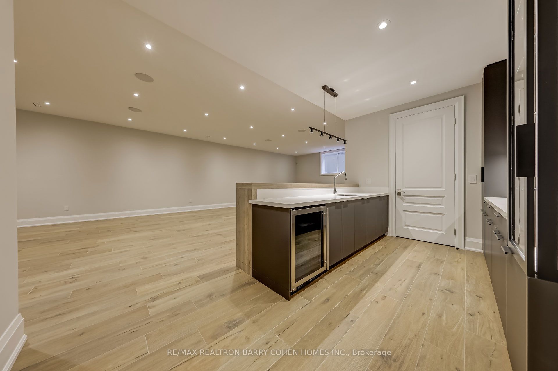 189 Old Yonge Street