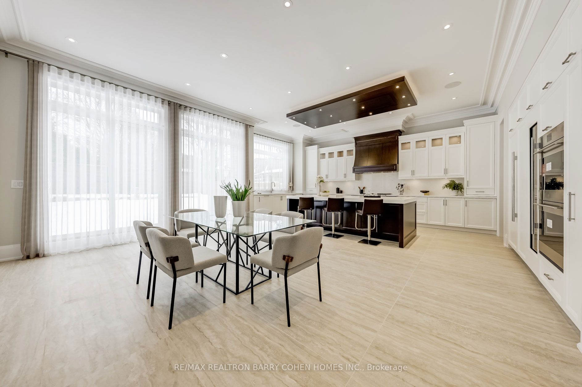 189 Old Yonge Street