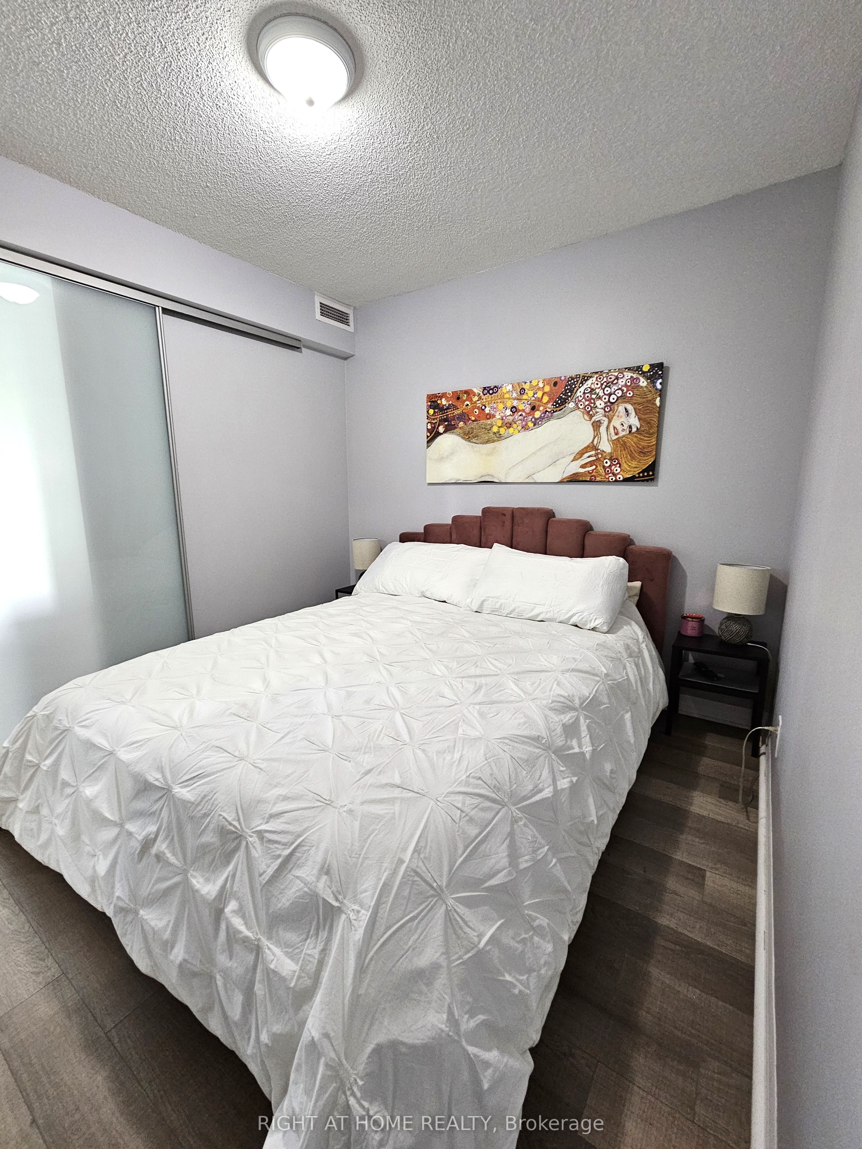2015 Sheppard Avenue E #307