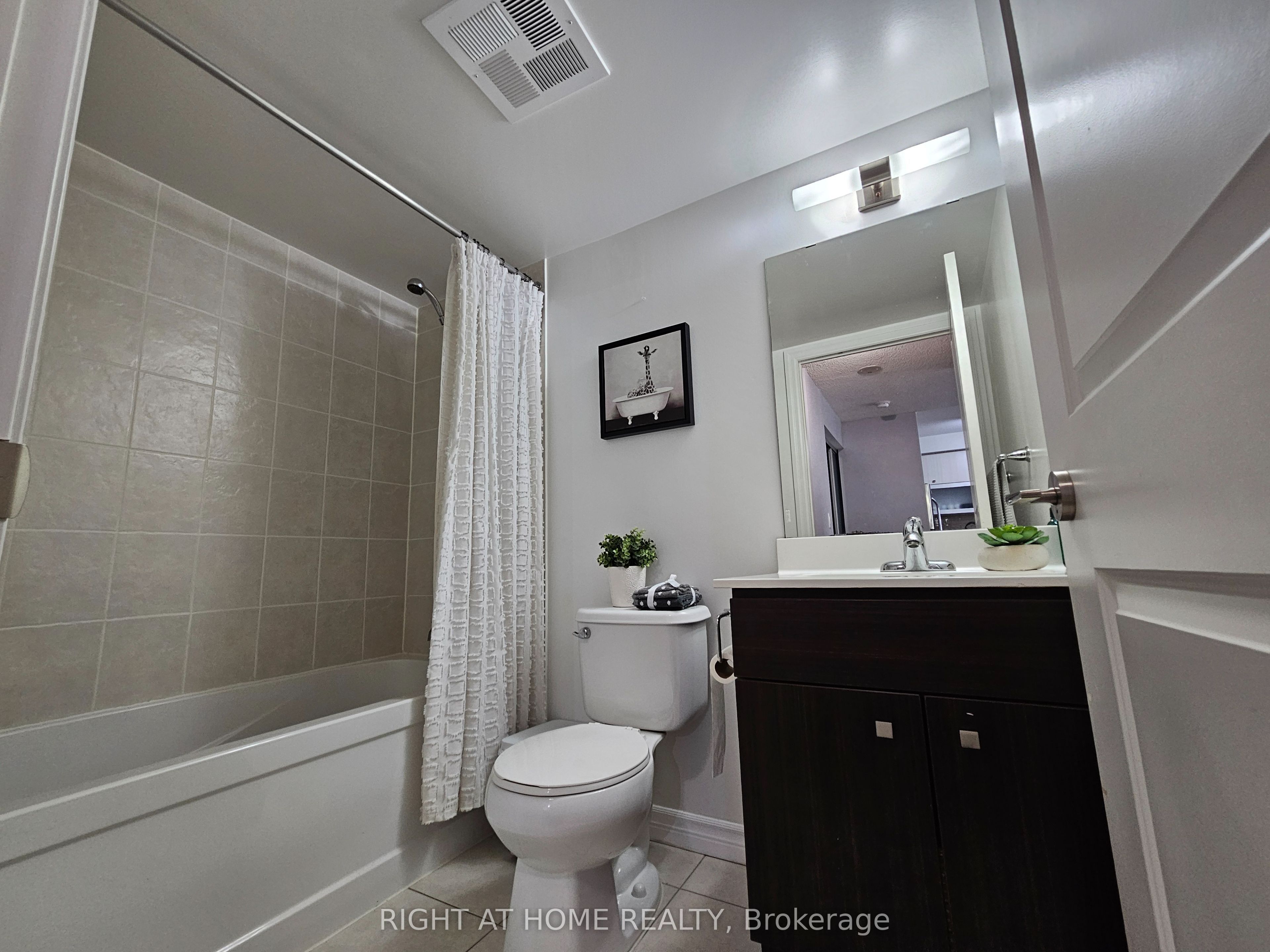 2015 Sheppard Avenue E #307