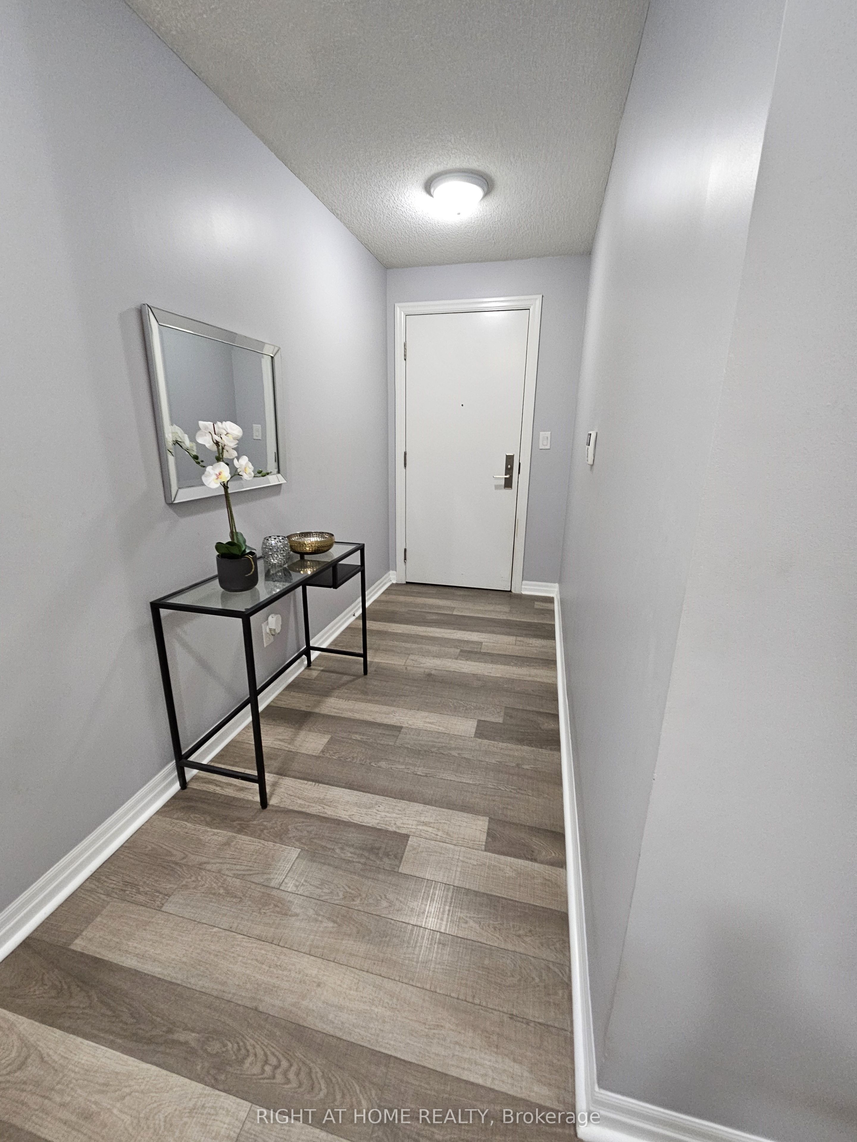 2015 Sheppard Avenue E #307